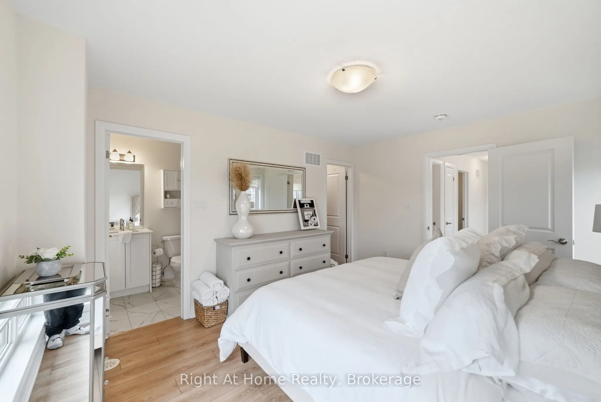52 Emmas Way