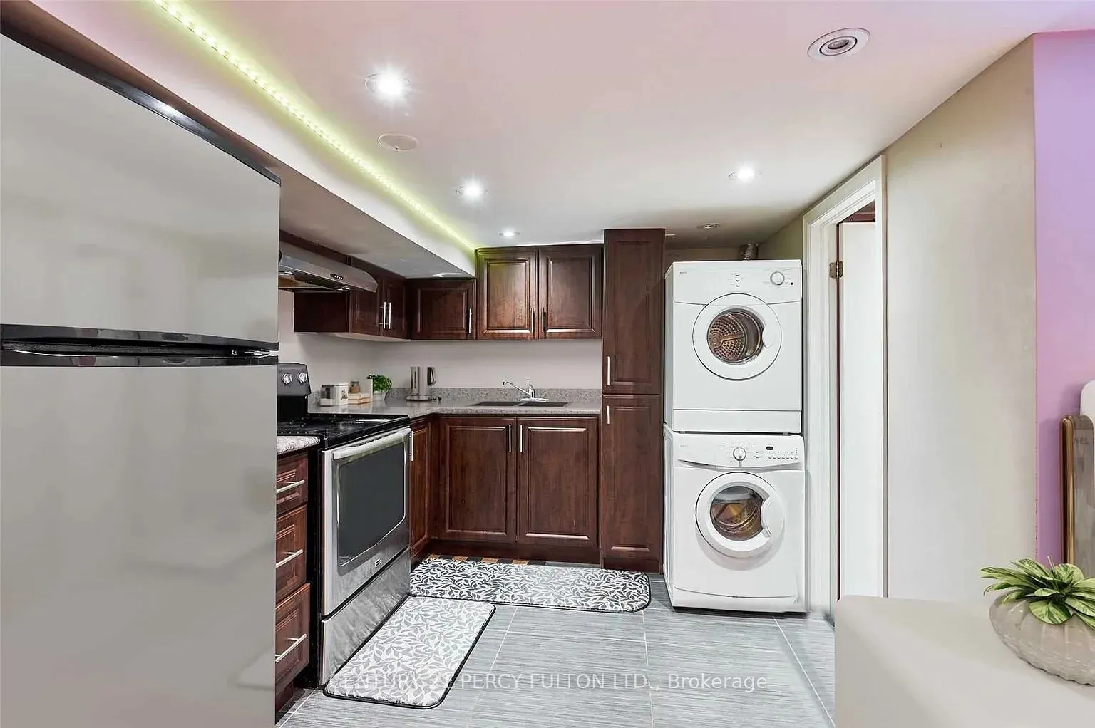 10 Muriel Avenue #Lower