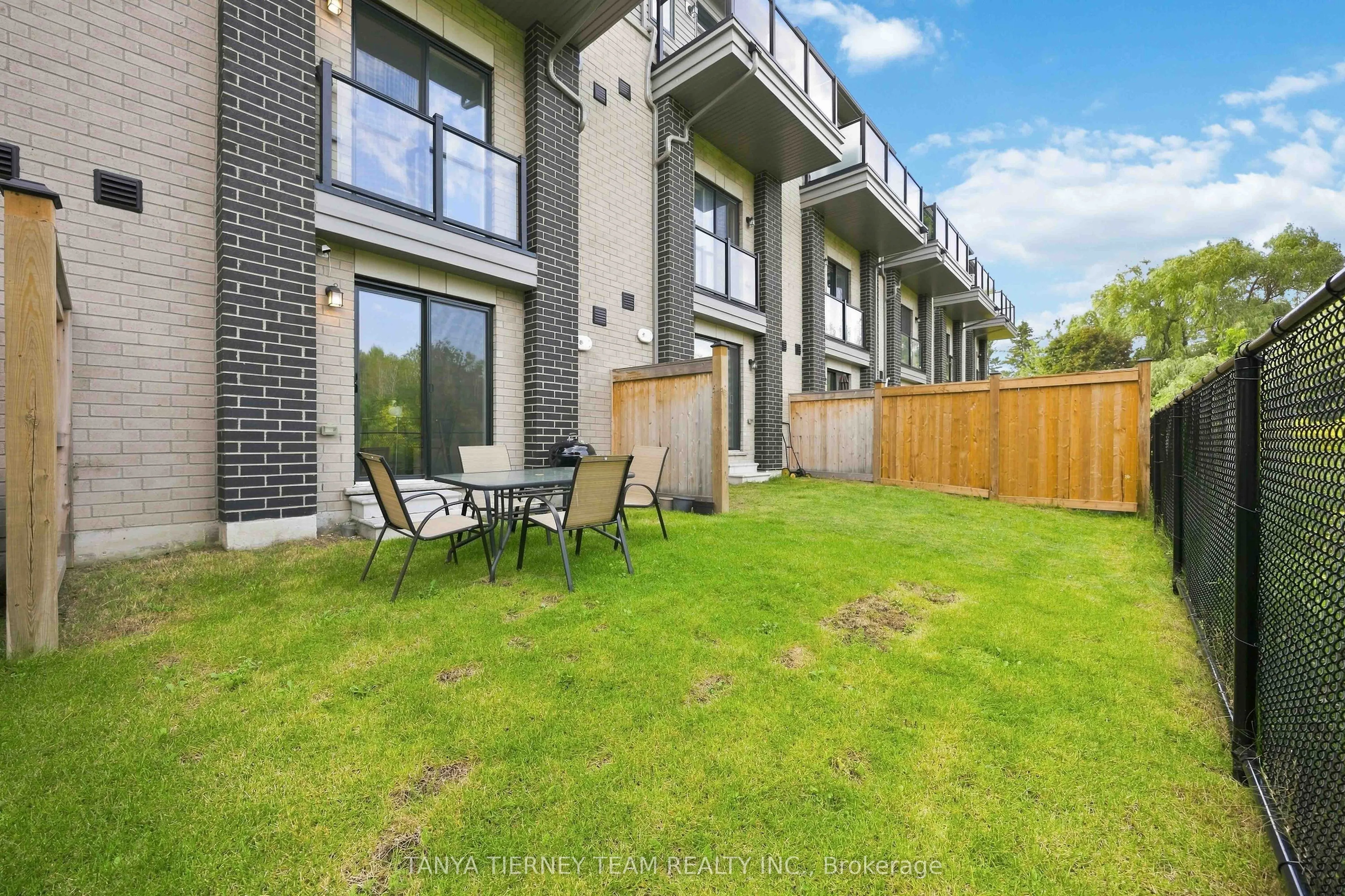 53 Emmas Way