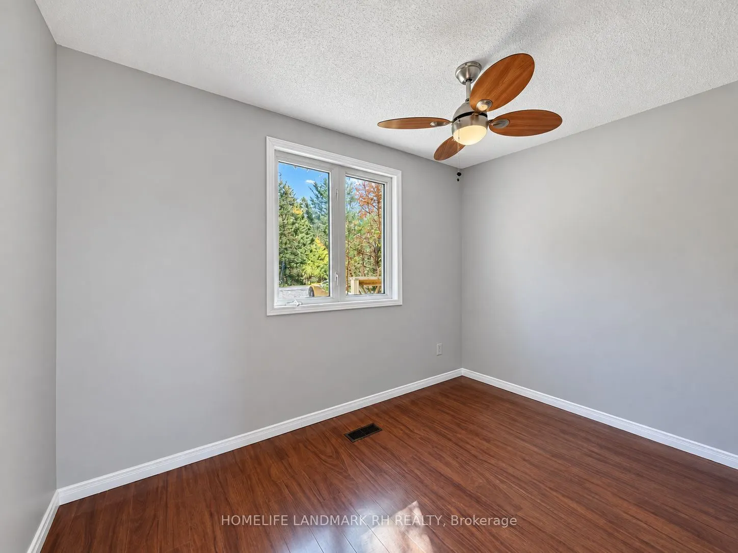186 Spring Boulevard