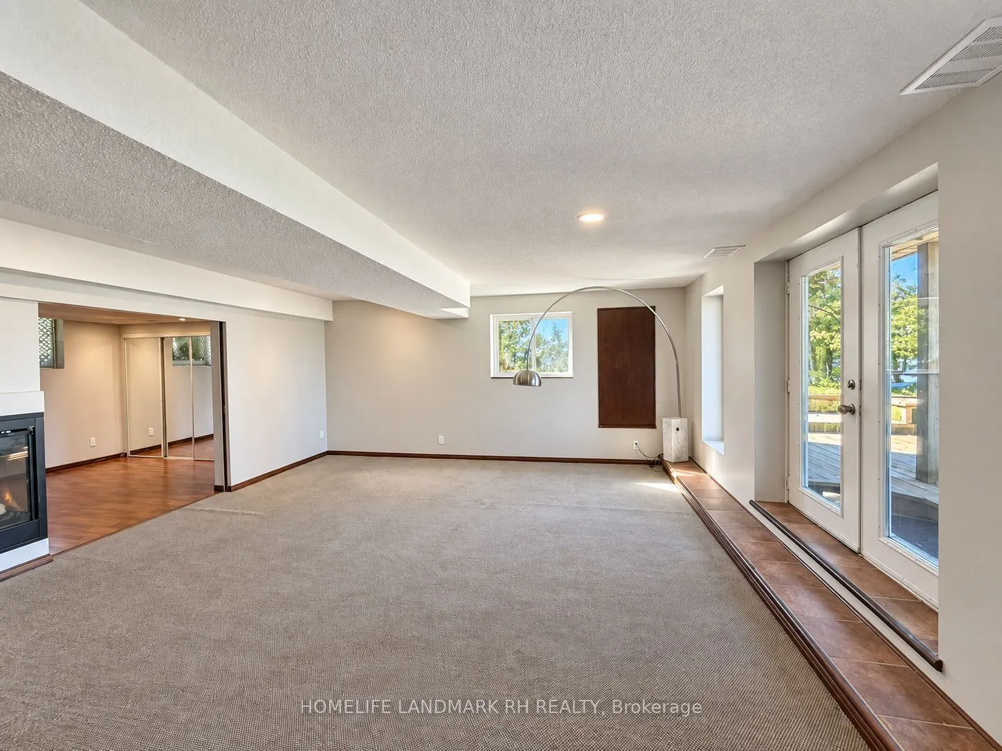 186 Spring Boulevard
