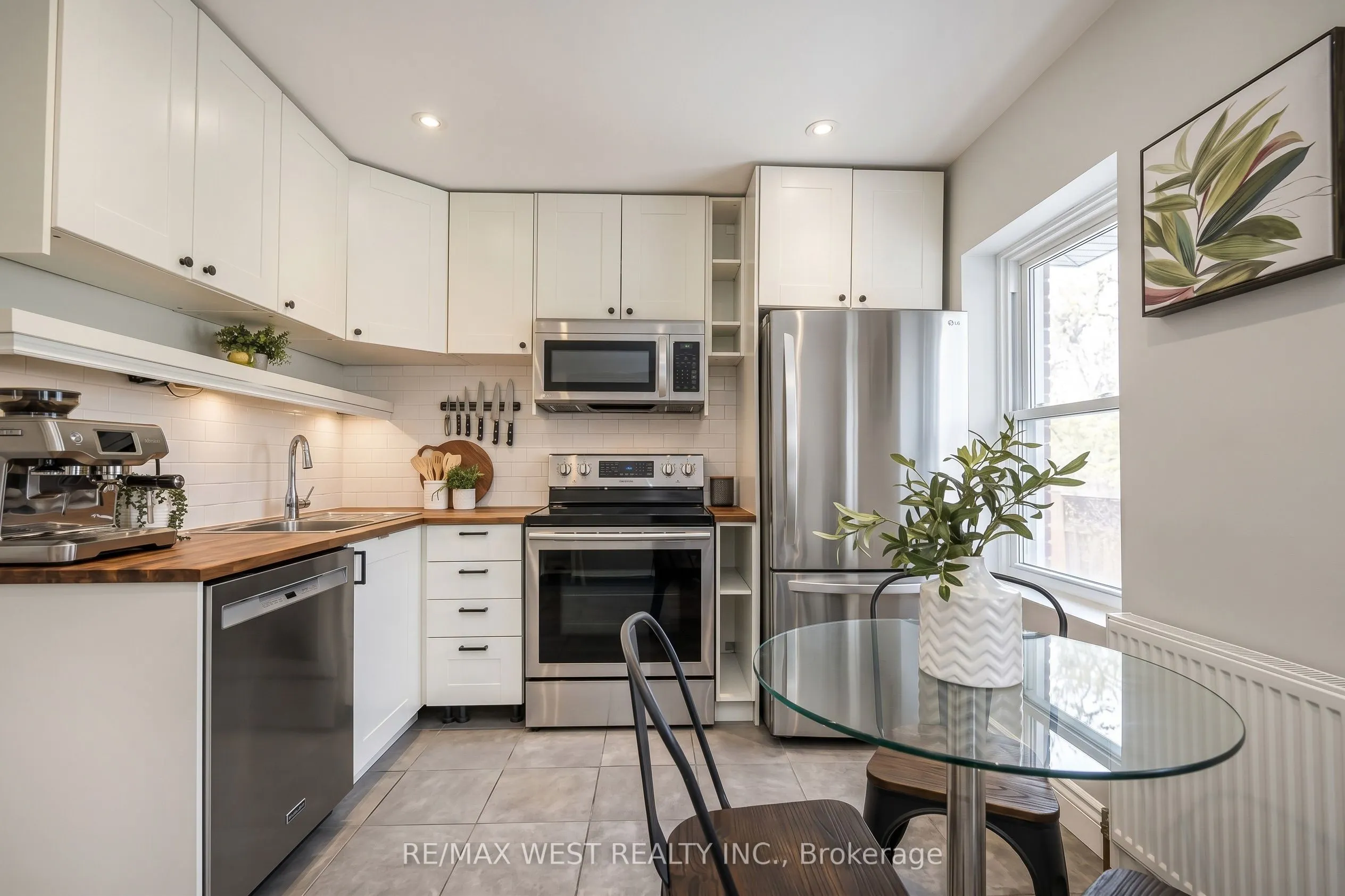 316 Monarch Park Avenue