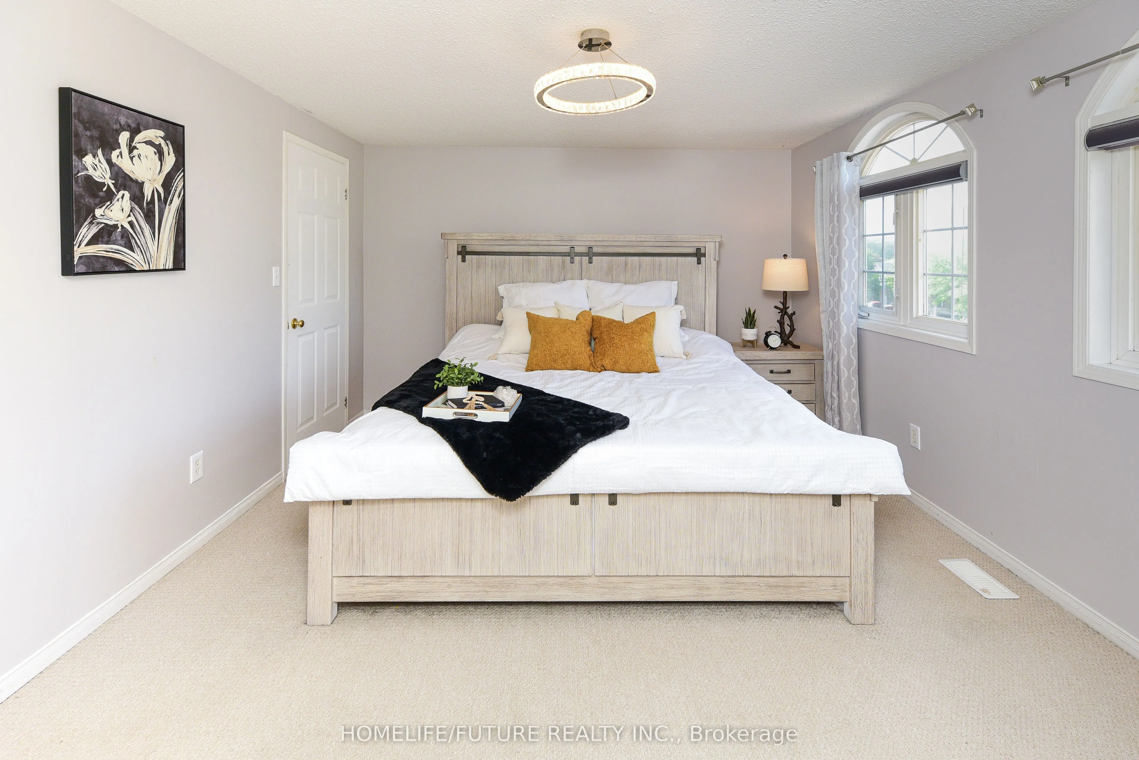 1404 Trowbridge Drive