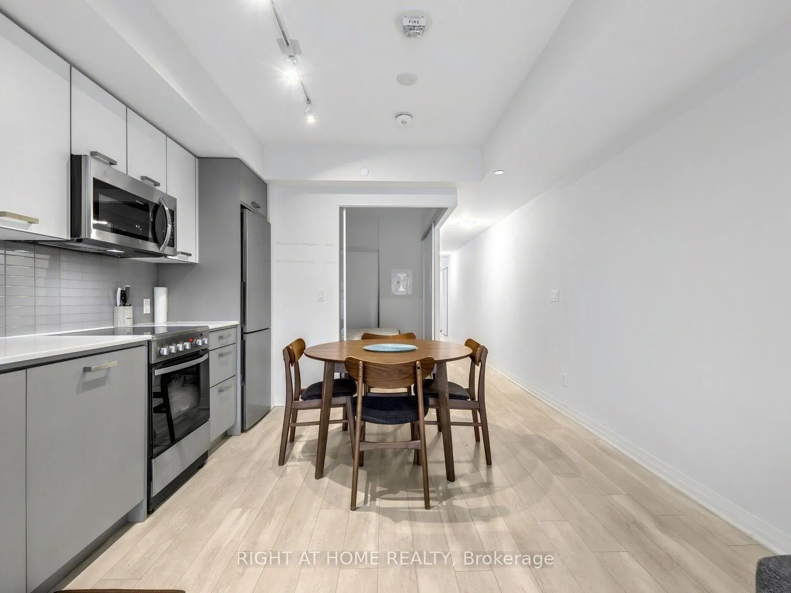 1630 Queen Street E #211