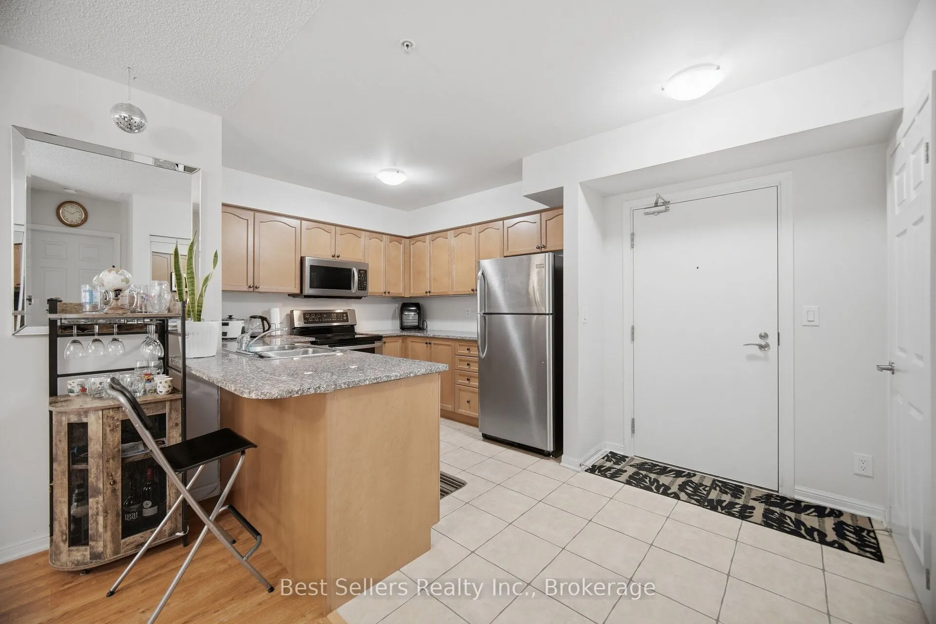 60 Mendelssohn Street #220