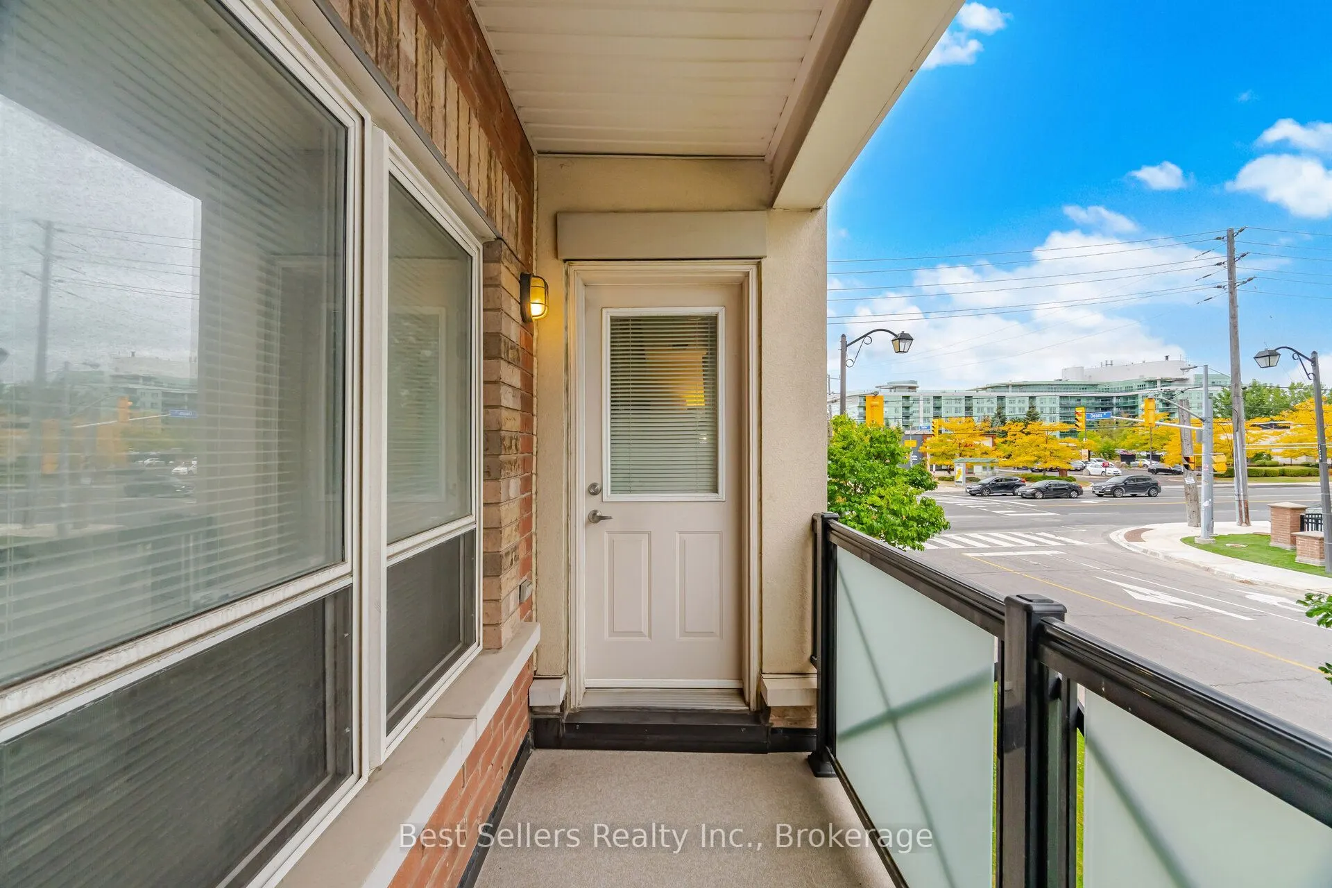 60 Mendelssohn Street #220