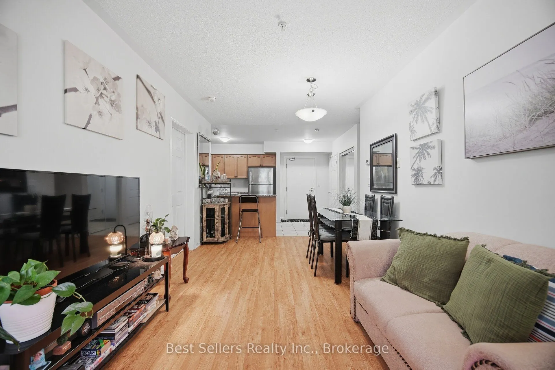 60 Mendelssohn Street #220