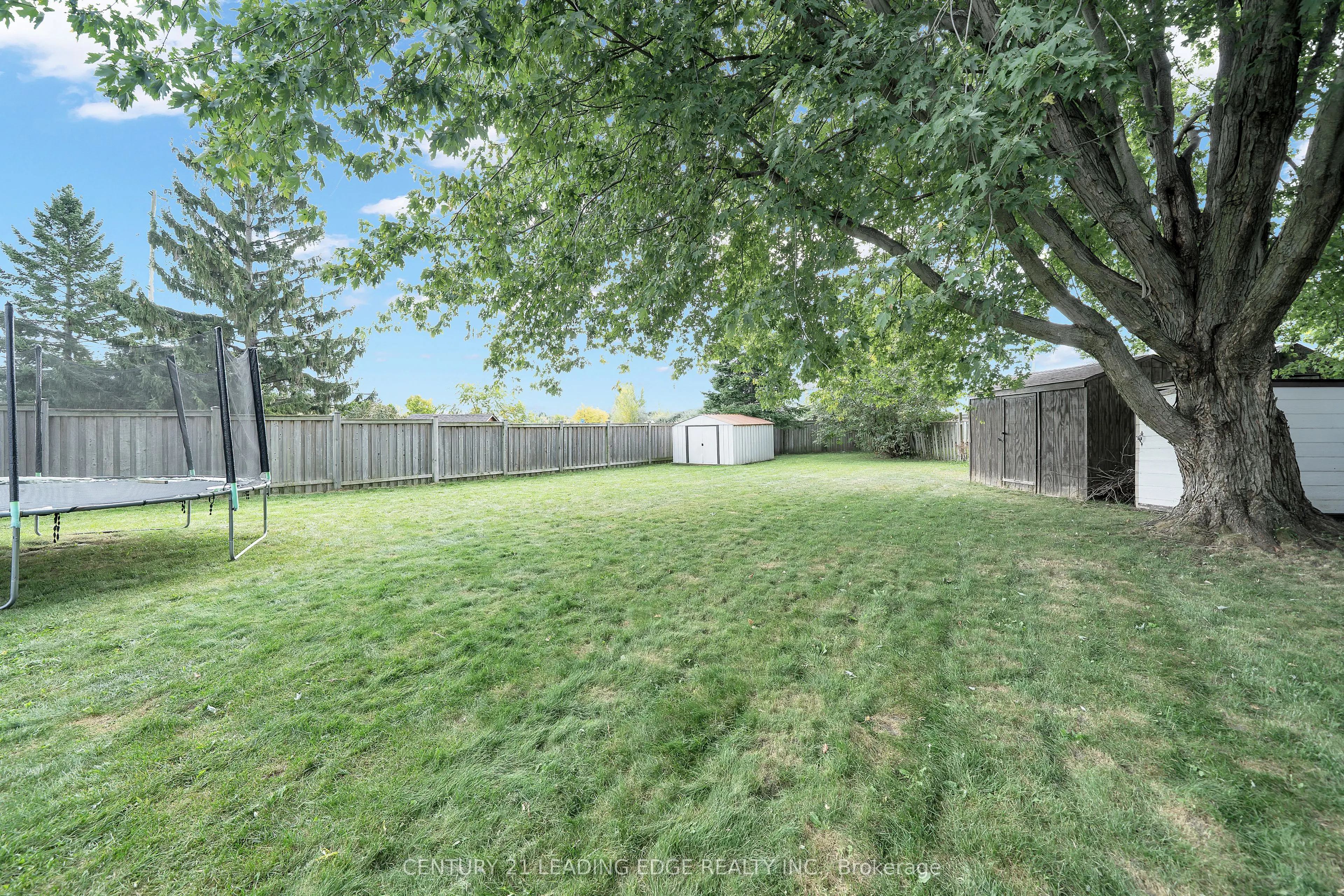 10 Fairbairn Court