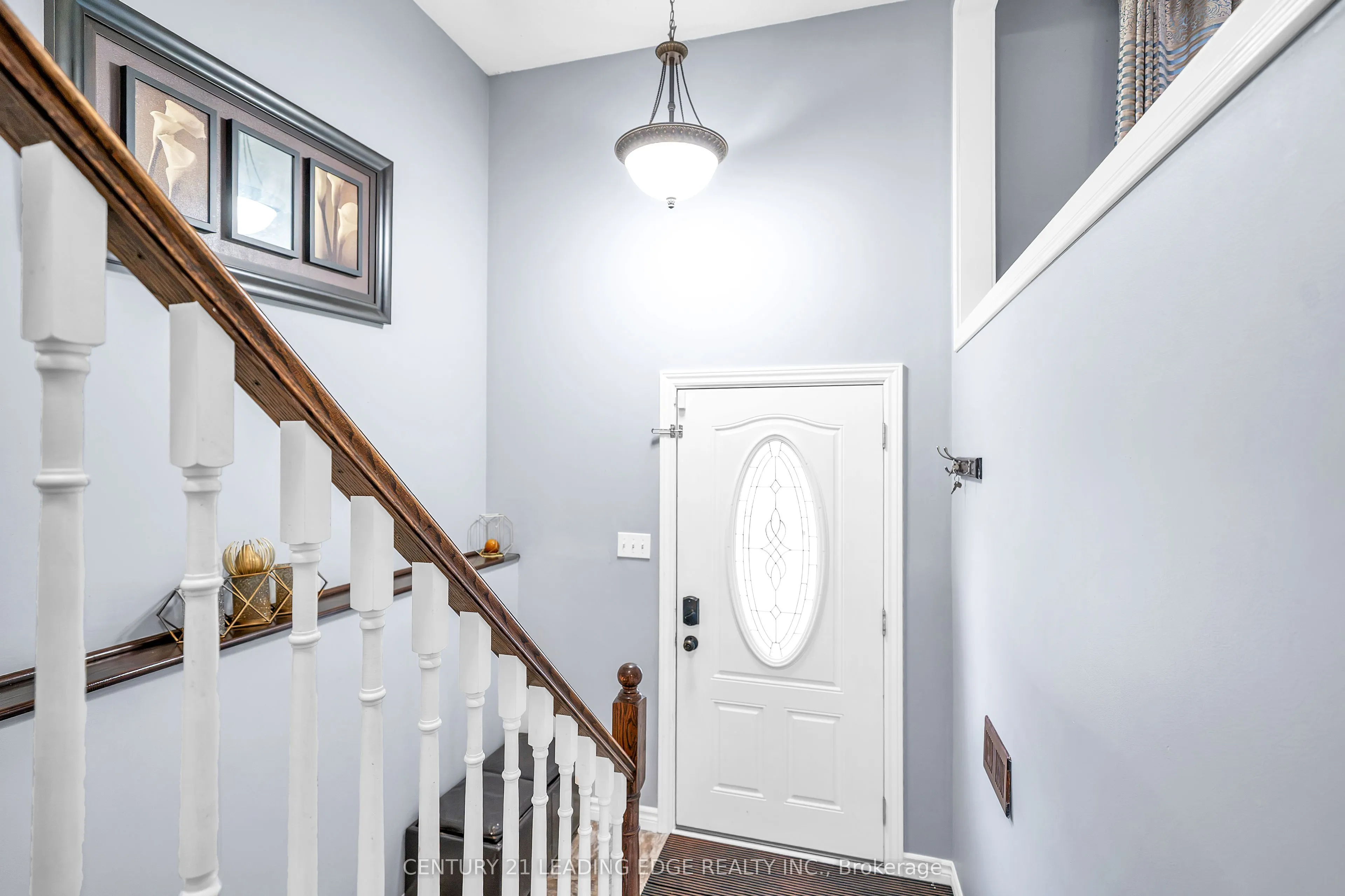 10 Fairbairn Court