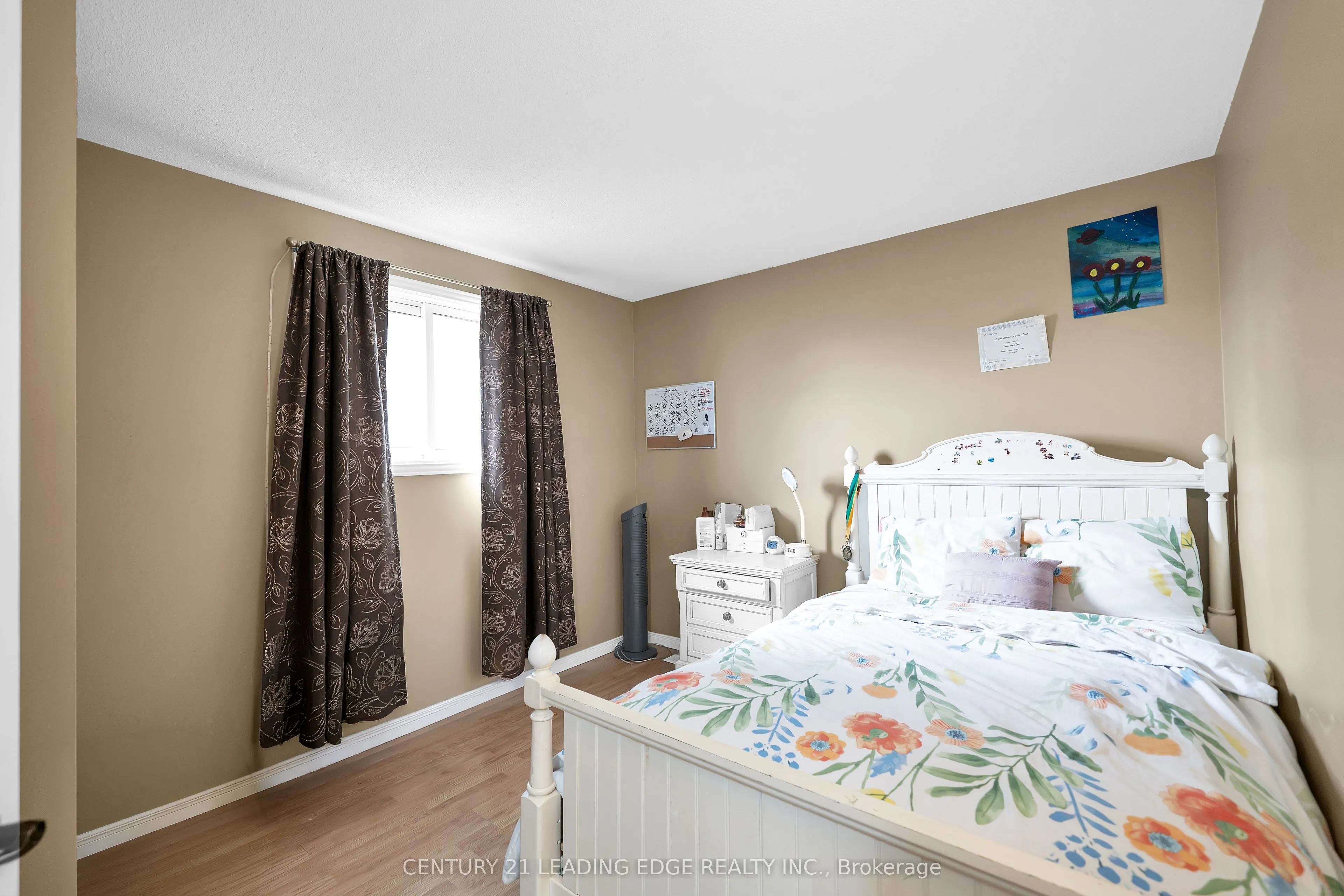 10 Fairbairn Court