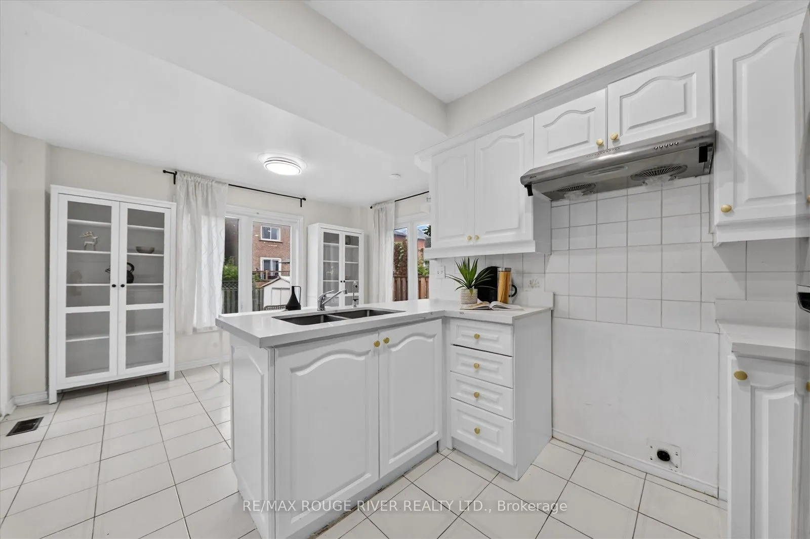 211 Ponymeadow Terrace