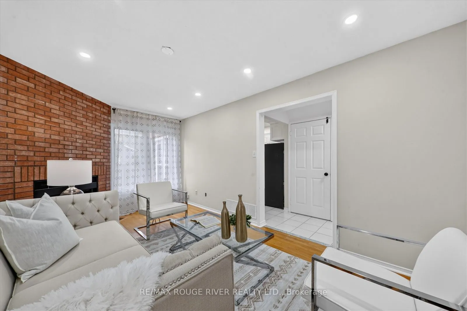 211 Ponymeadow Terrace