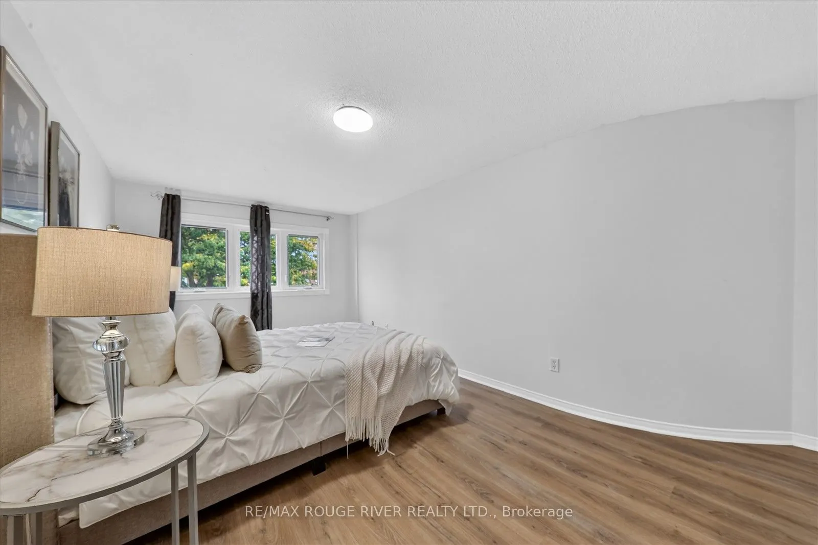 211 Ponymeadow Terrace