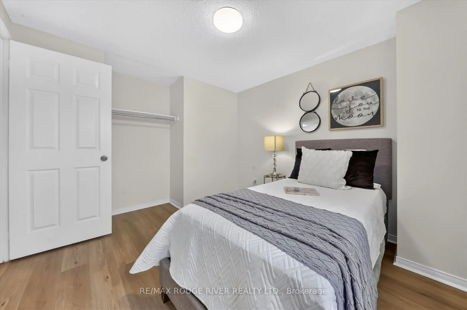 211 Ponymeadow Terrace