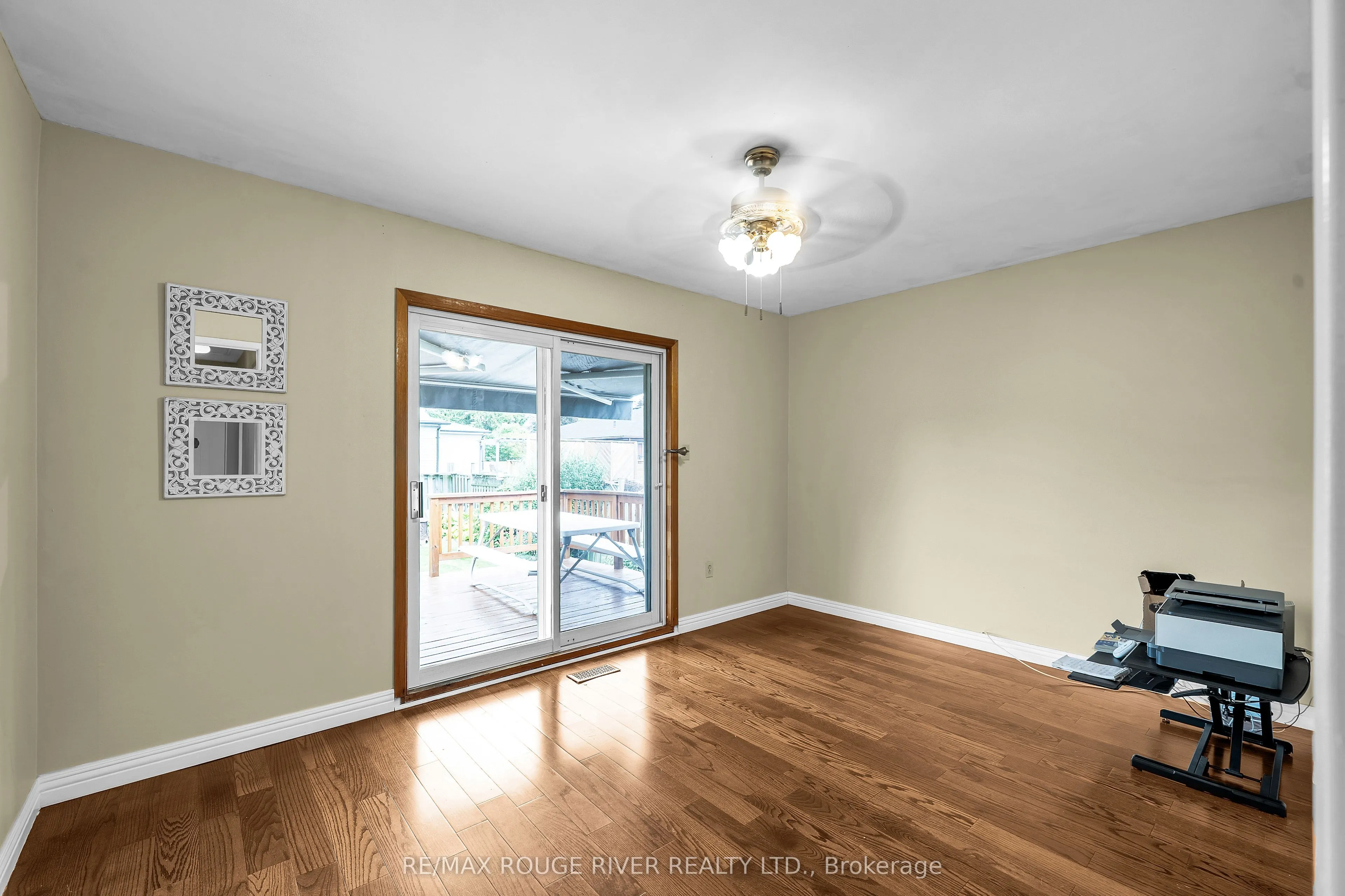 920 Sunrise Avenue