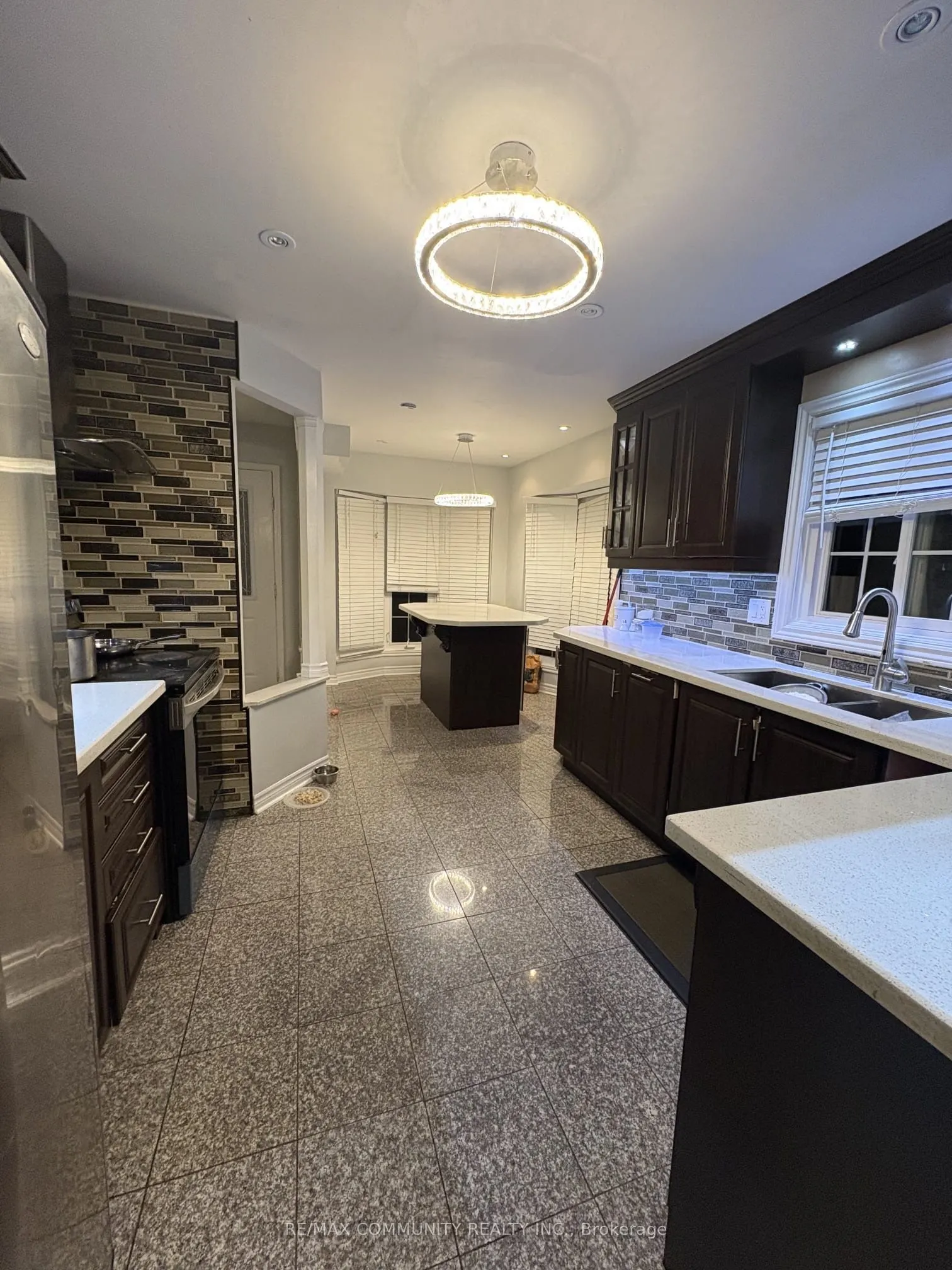 36 Beaumont Drive #UPPER