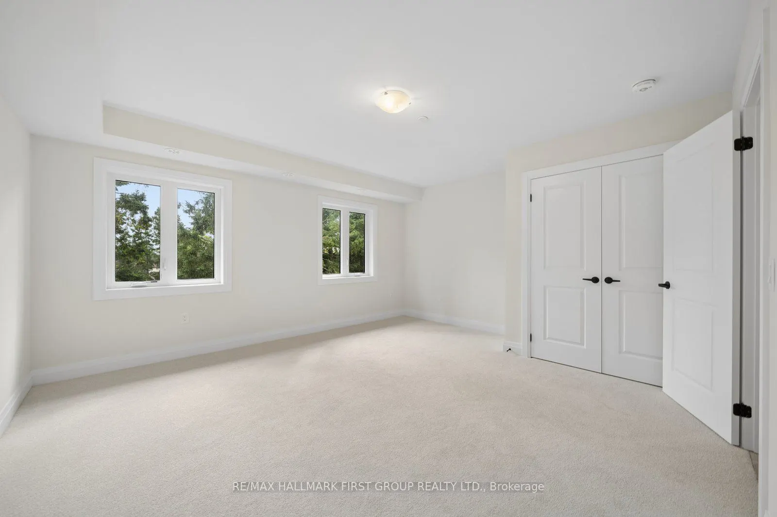 11 Marret Lane