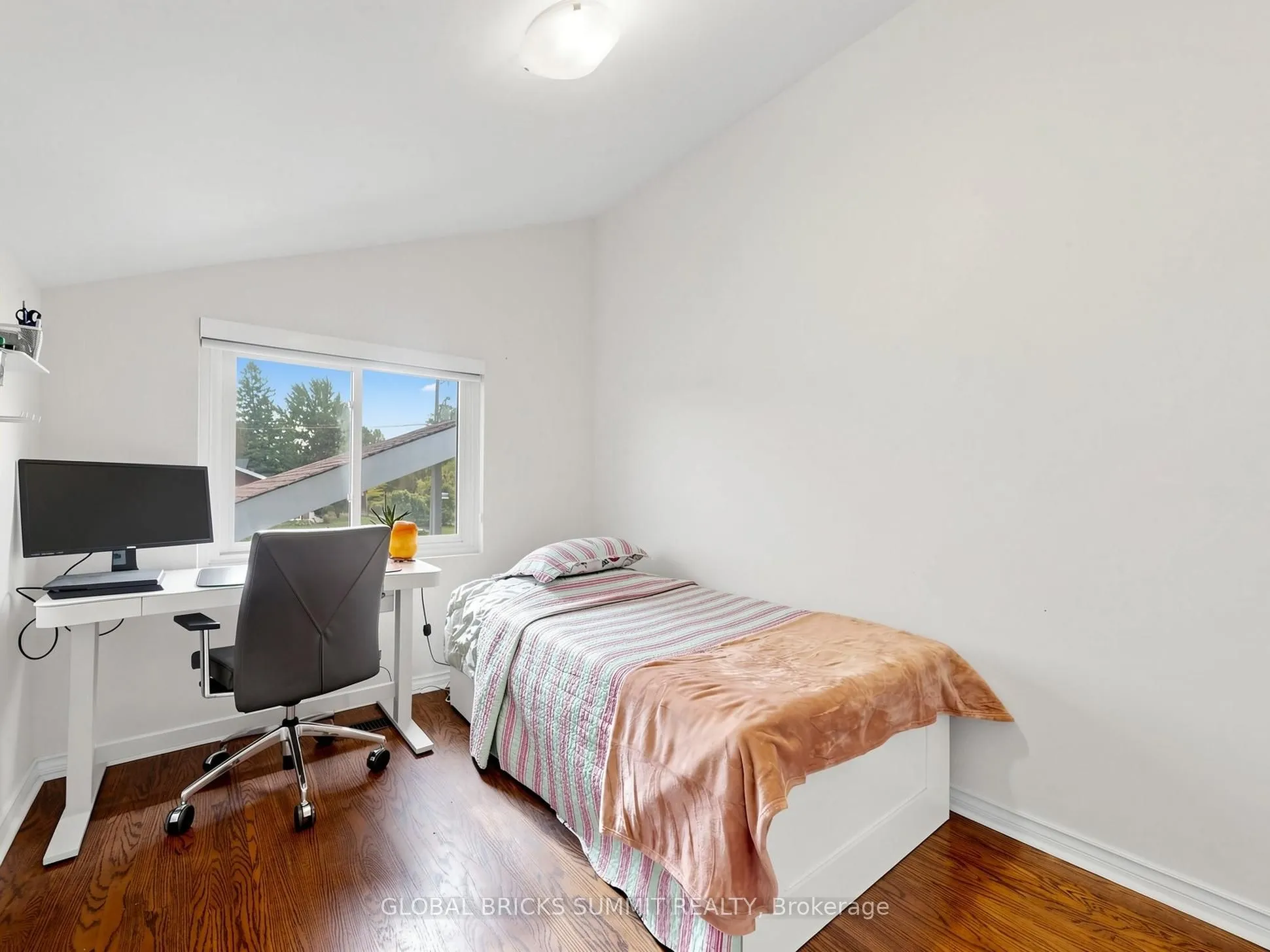 17 Amboy Road