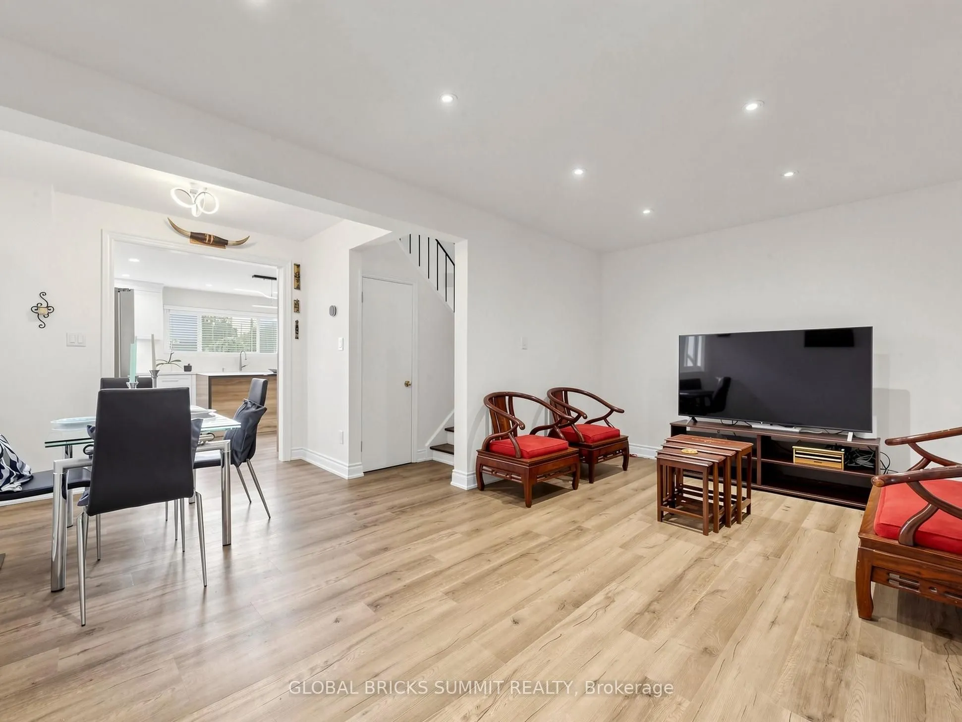17 Amboy Road
