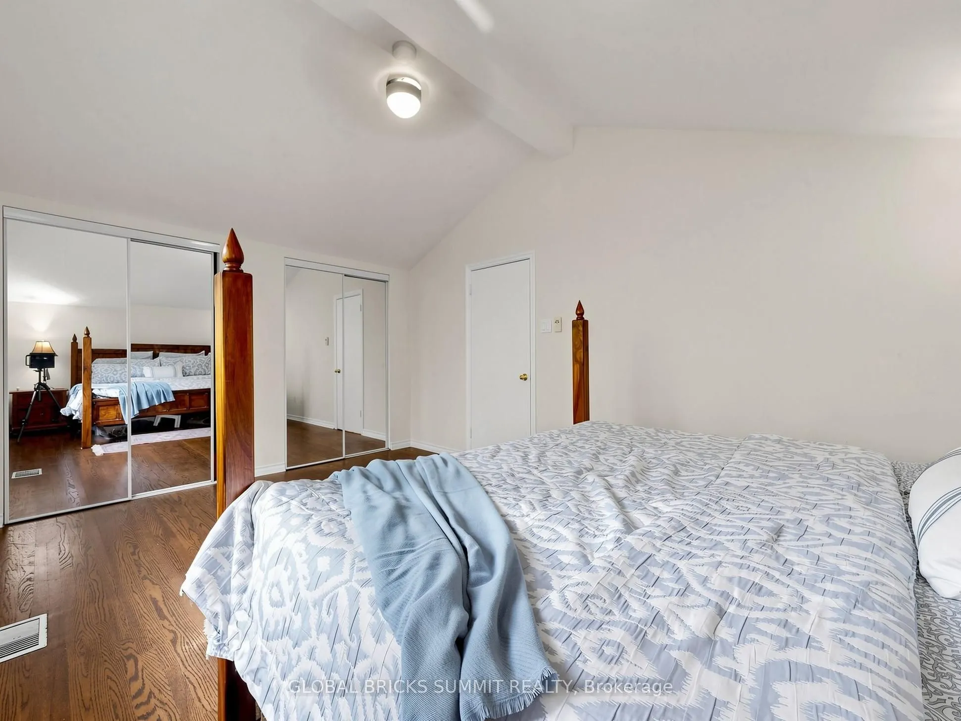 17 Amboy Road