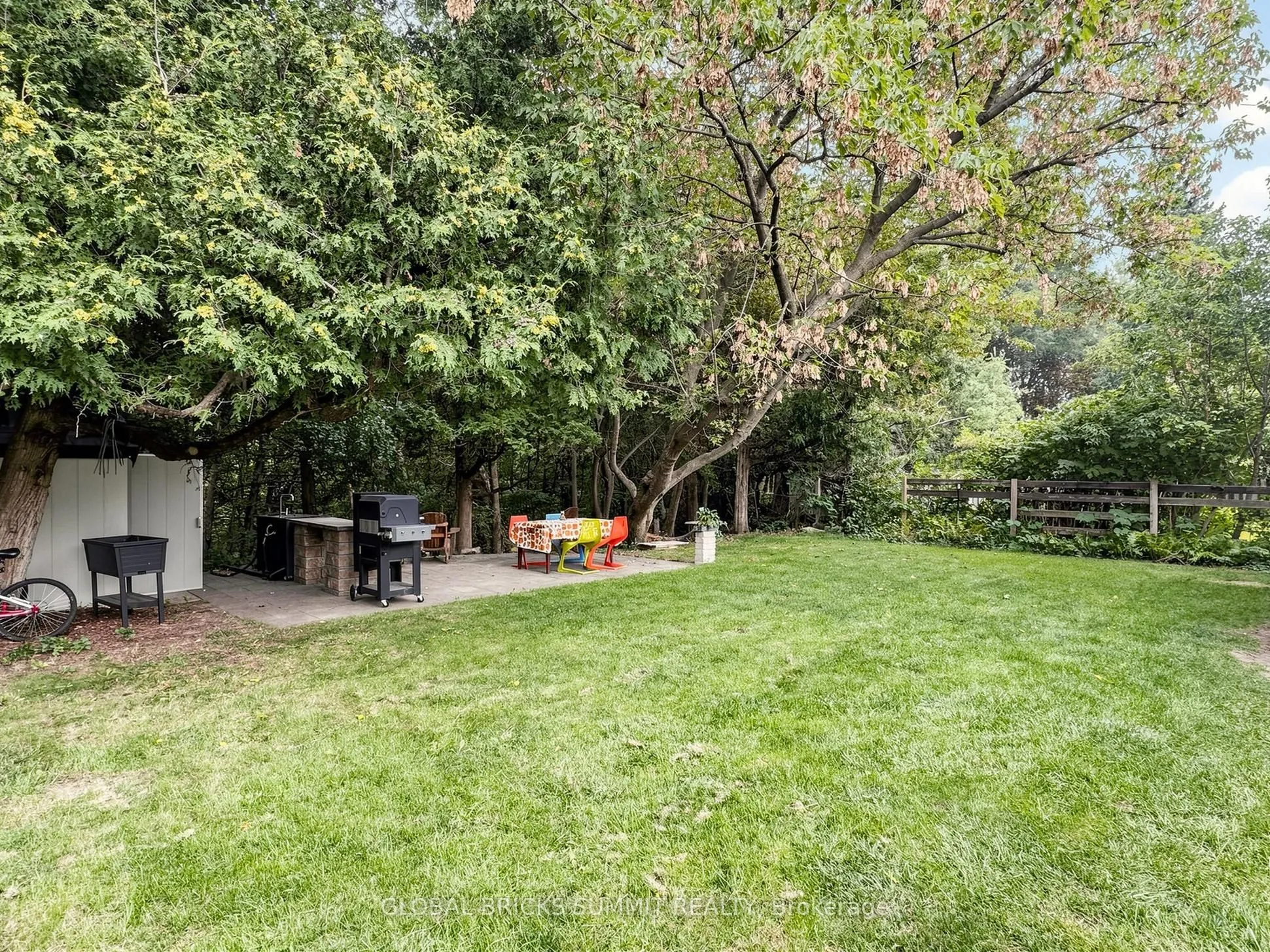 17 Amboy Road