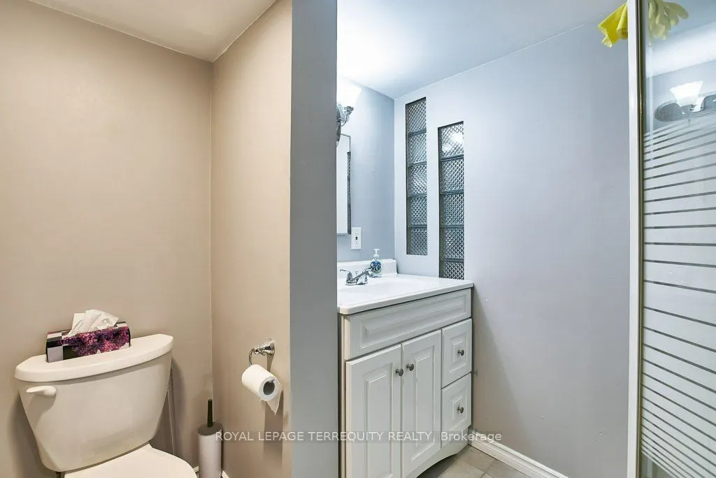 304 Palmerston Avenue #Lower