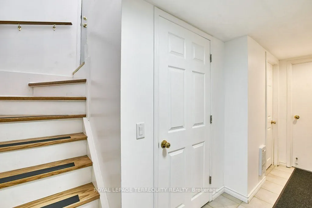 304 Palmerston Avenue #Lower