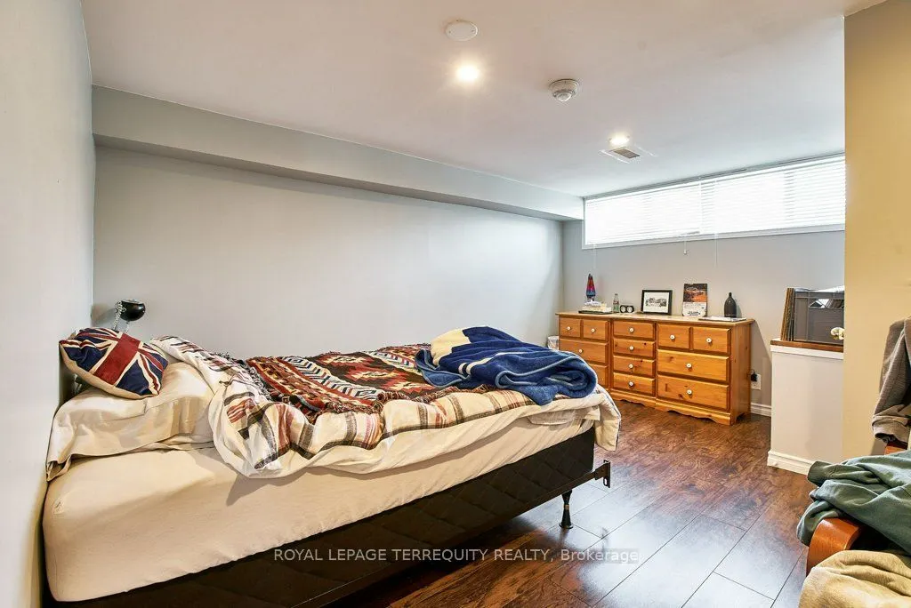 304 Palmerston Avenue #Lower