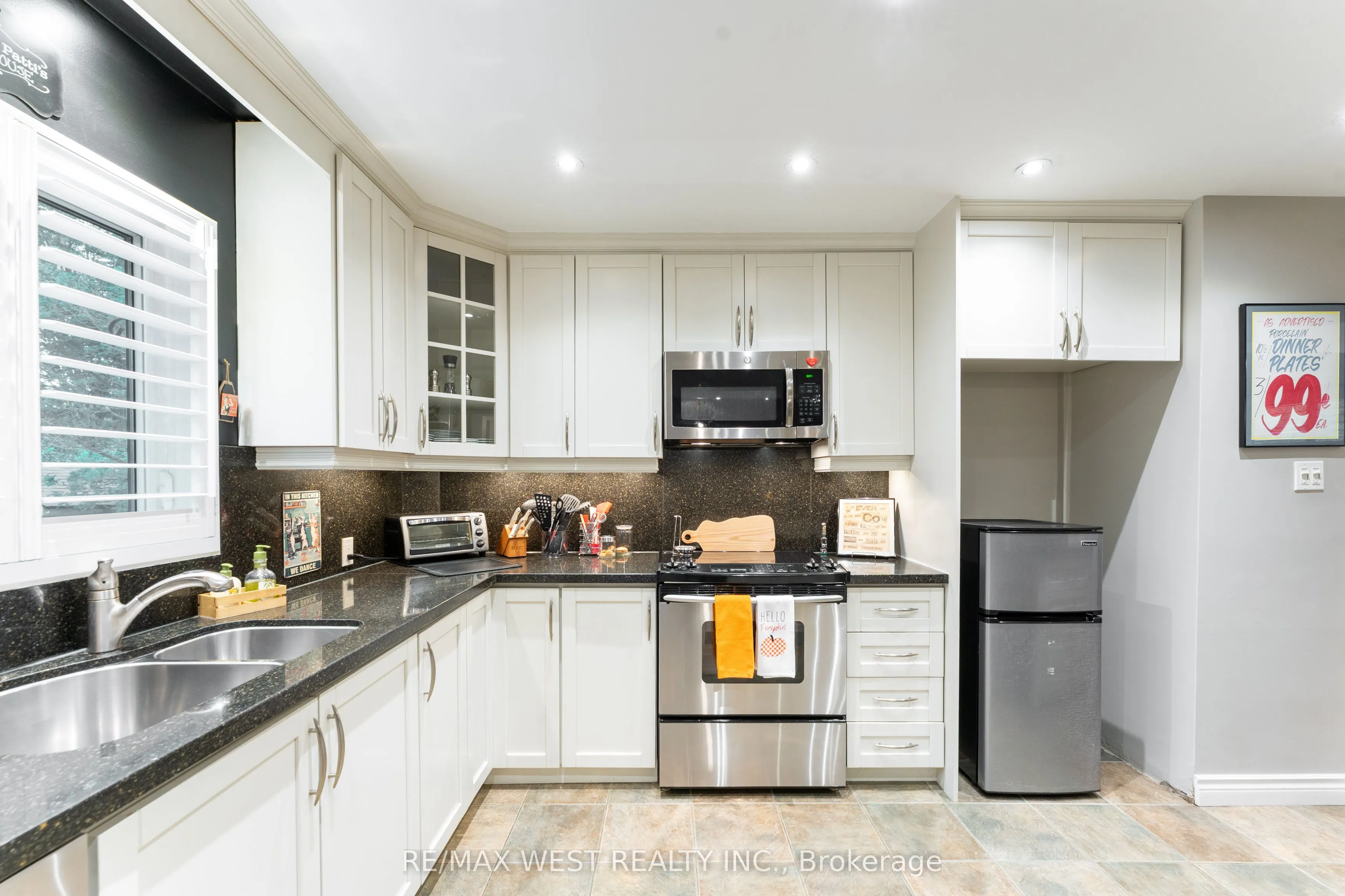 59 Landfair Crescent