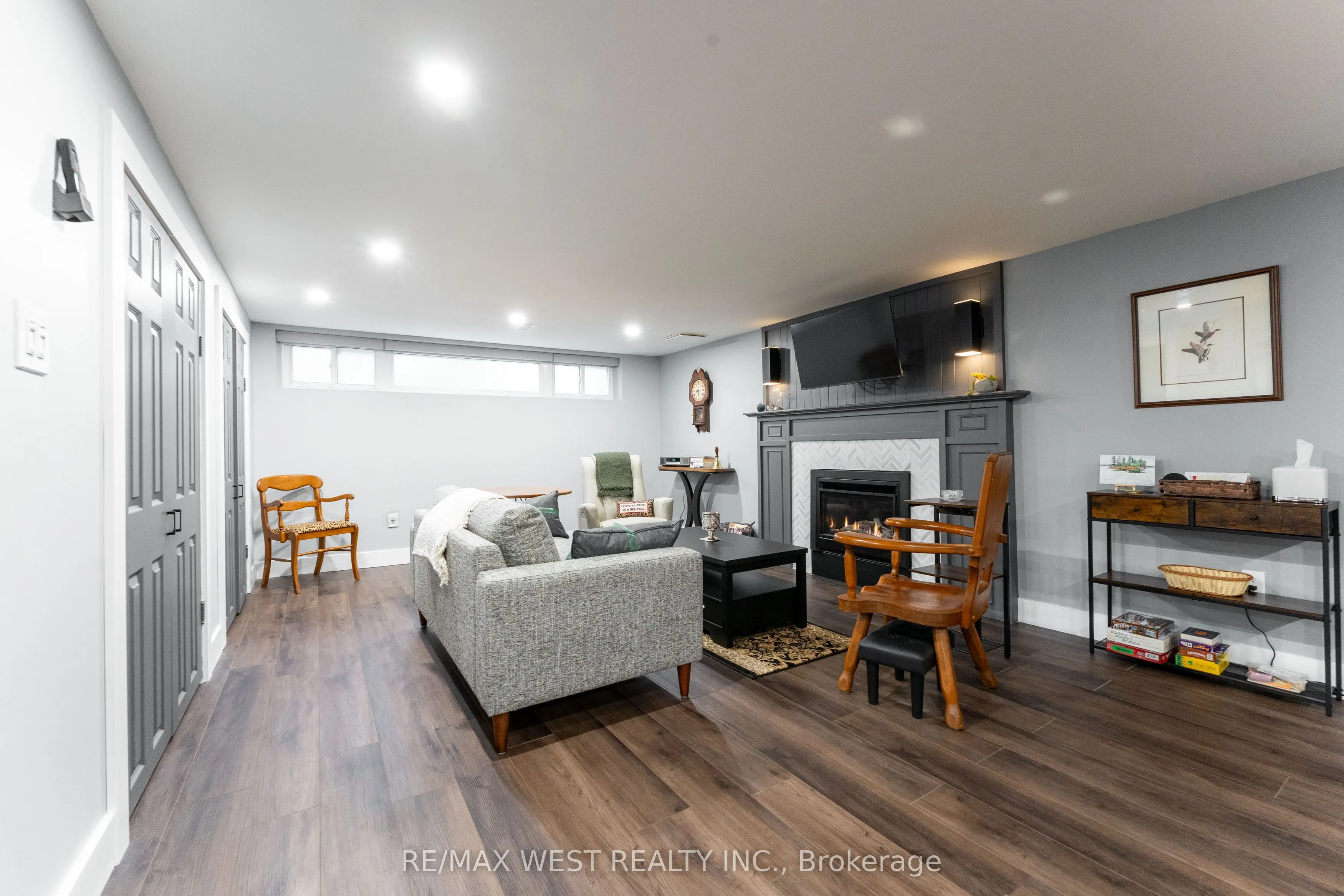 59 Landfair Crescent