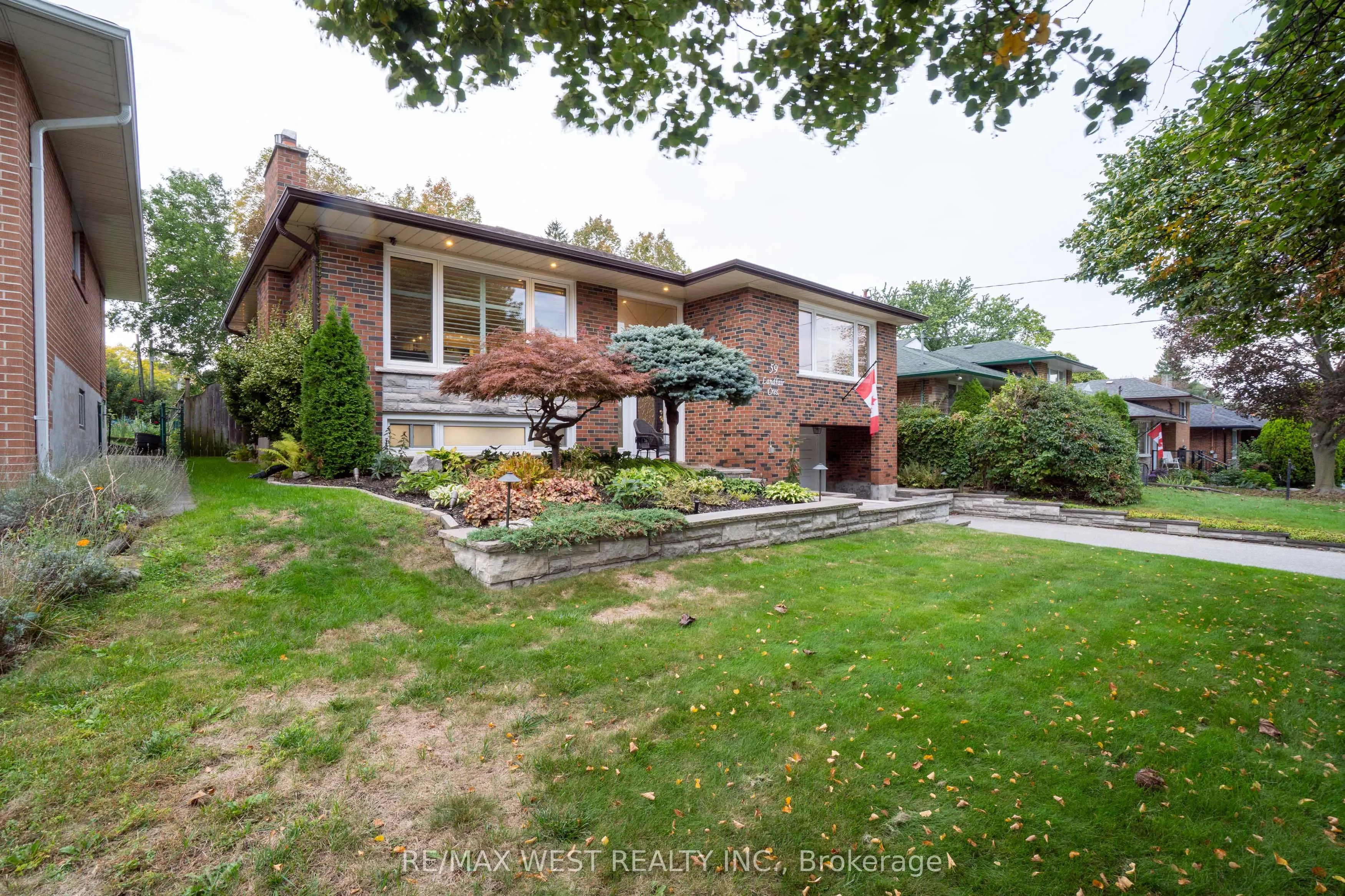 59 Landfair Crescent