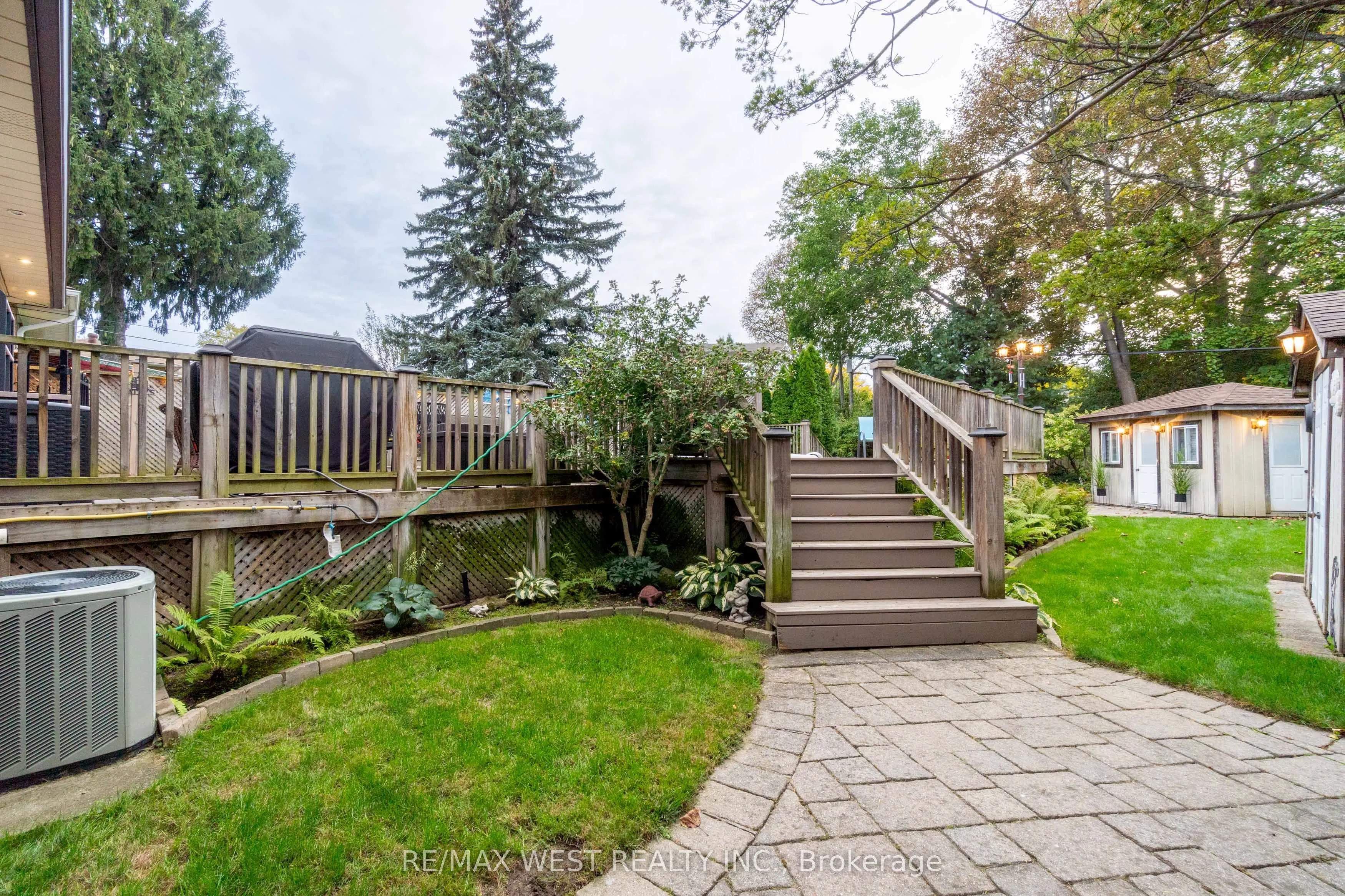 59 Landfair Crescent