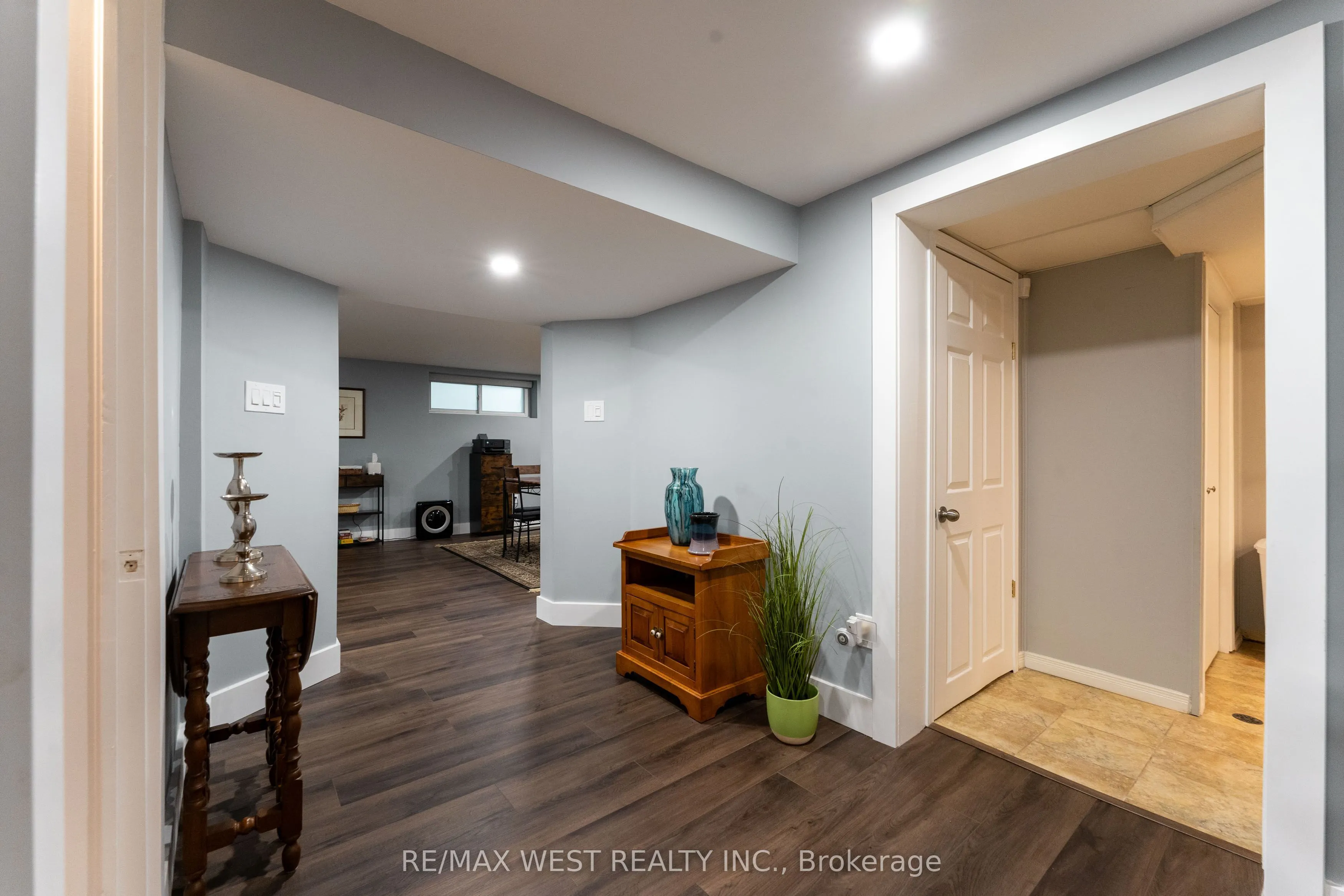 59 Landfair Crescent