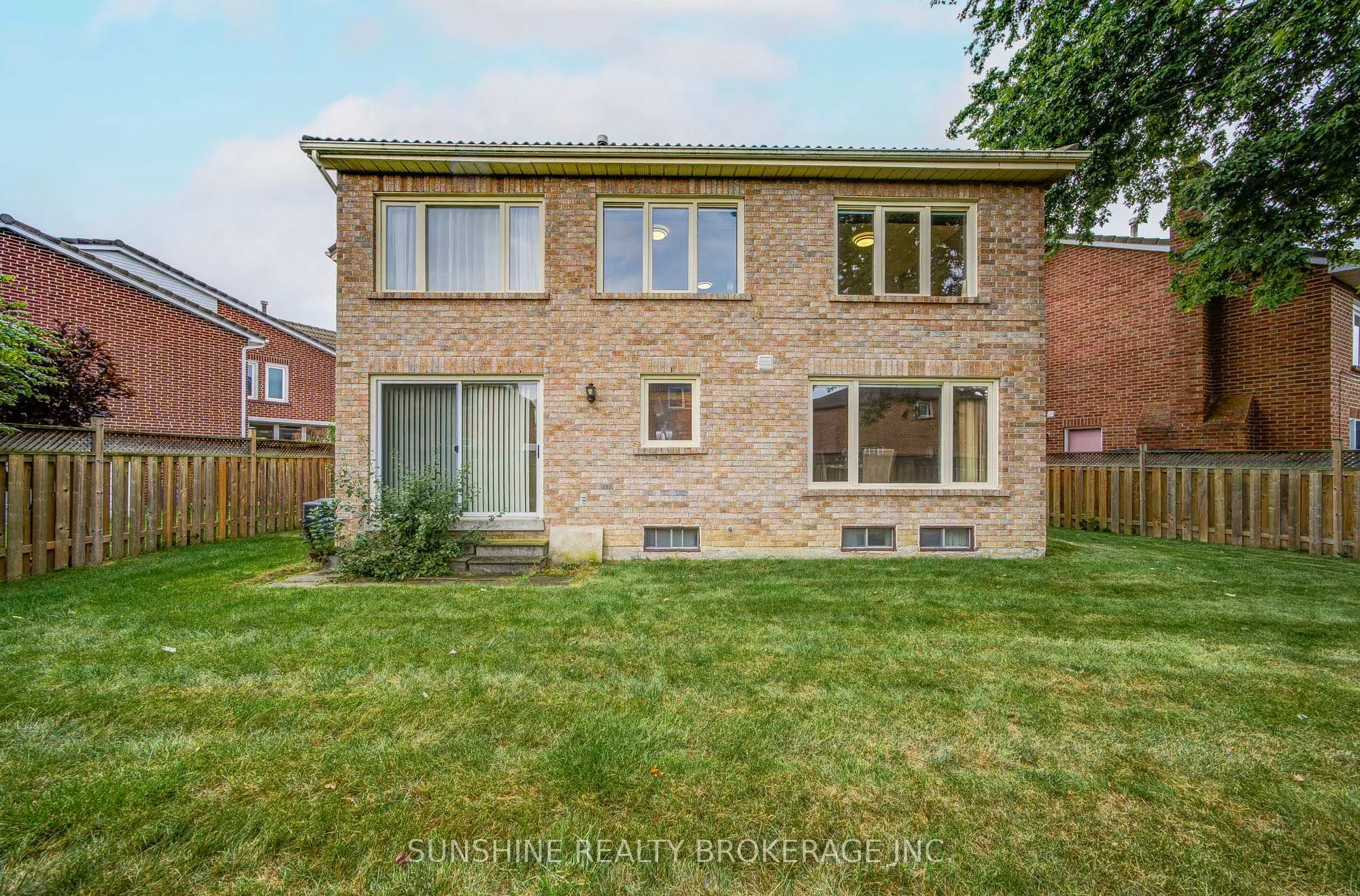23 Parsborough Court