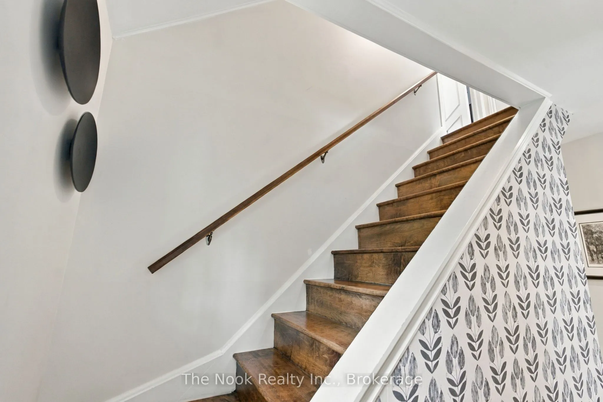120 Admiral Road