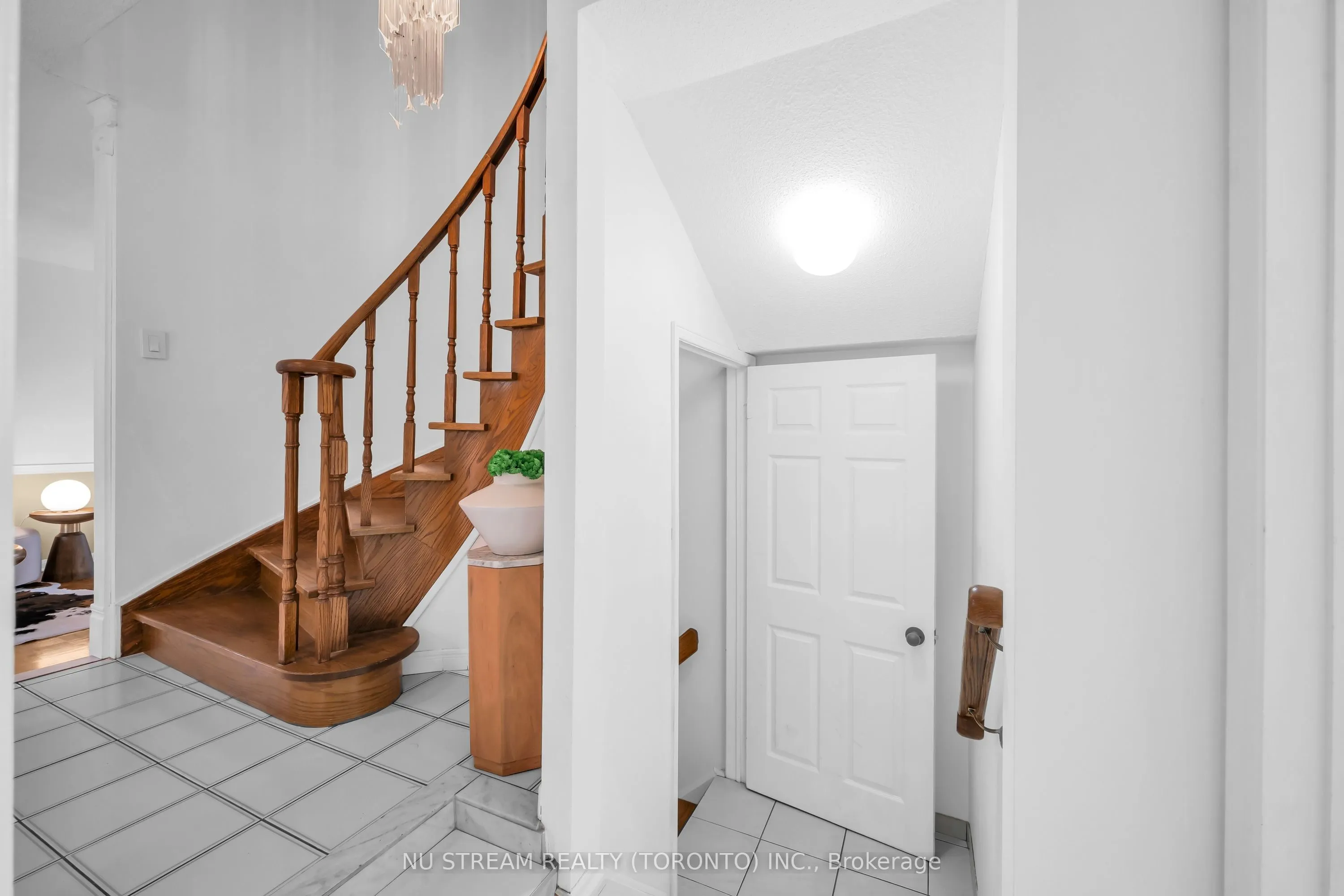 37 Wintermute Boulevard