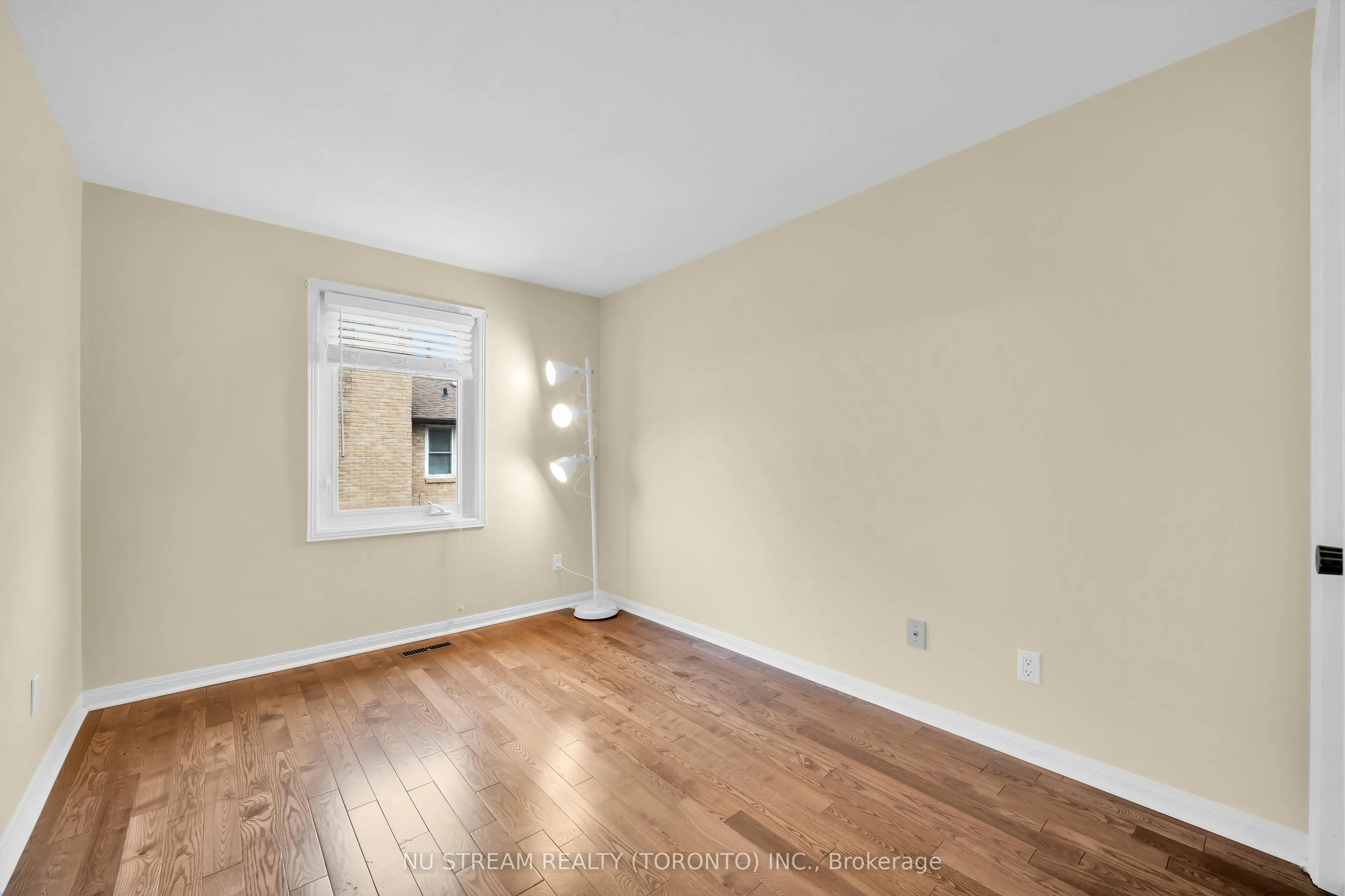 37 Wintermute Boulevard