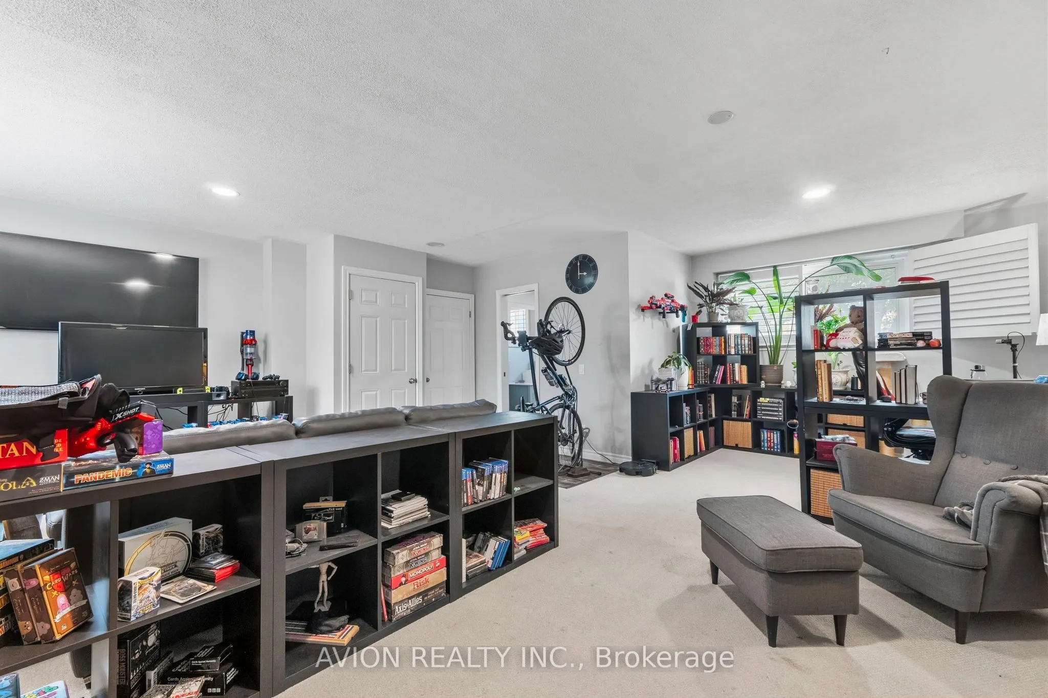 76 Livingston Road