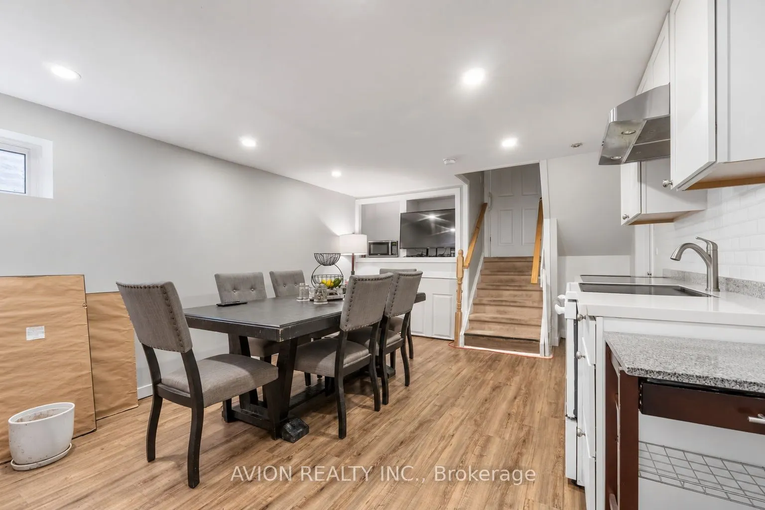 76 Livingston Road
