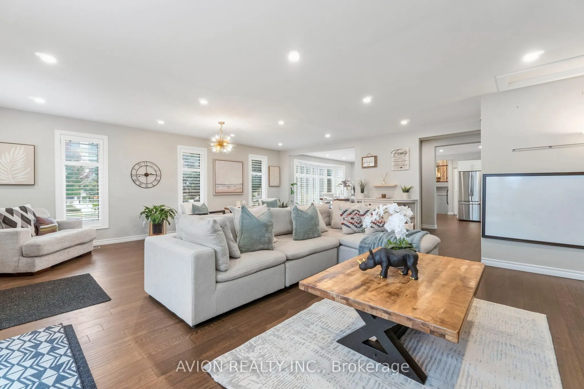 76 Livingston Road