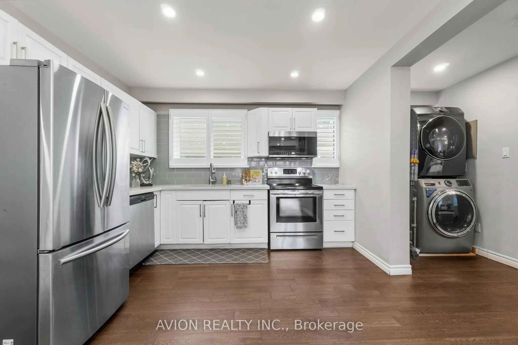 76 Livingston Road