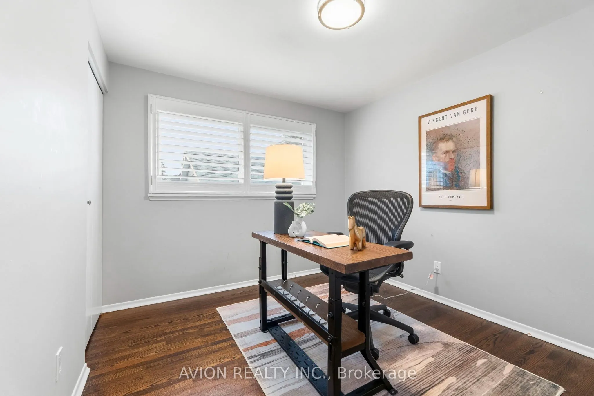 76 Livingston Road