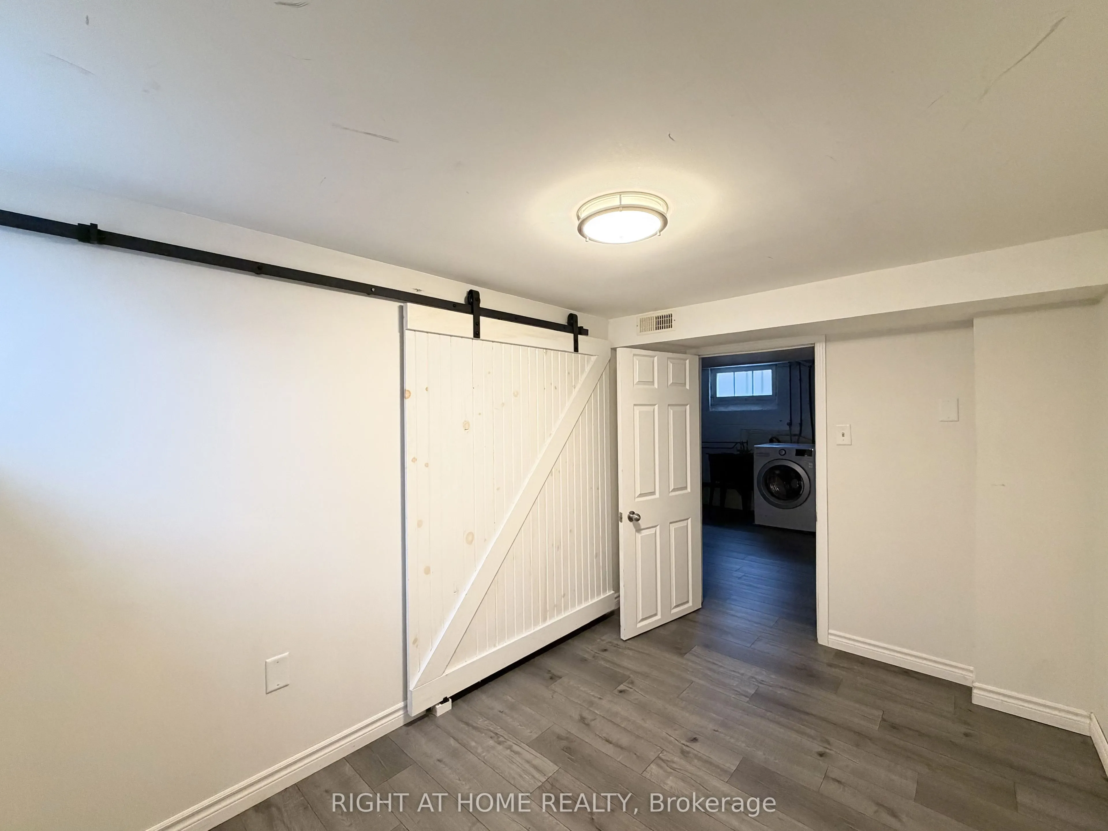 214 Greenwood Avenue #Lower