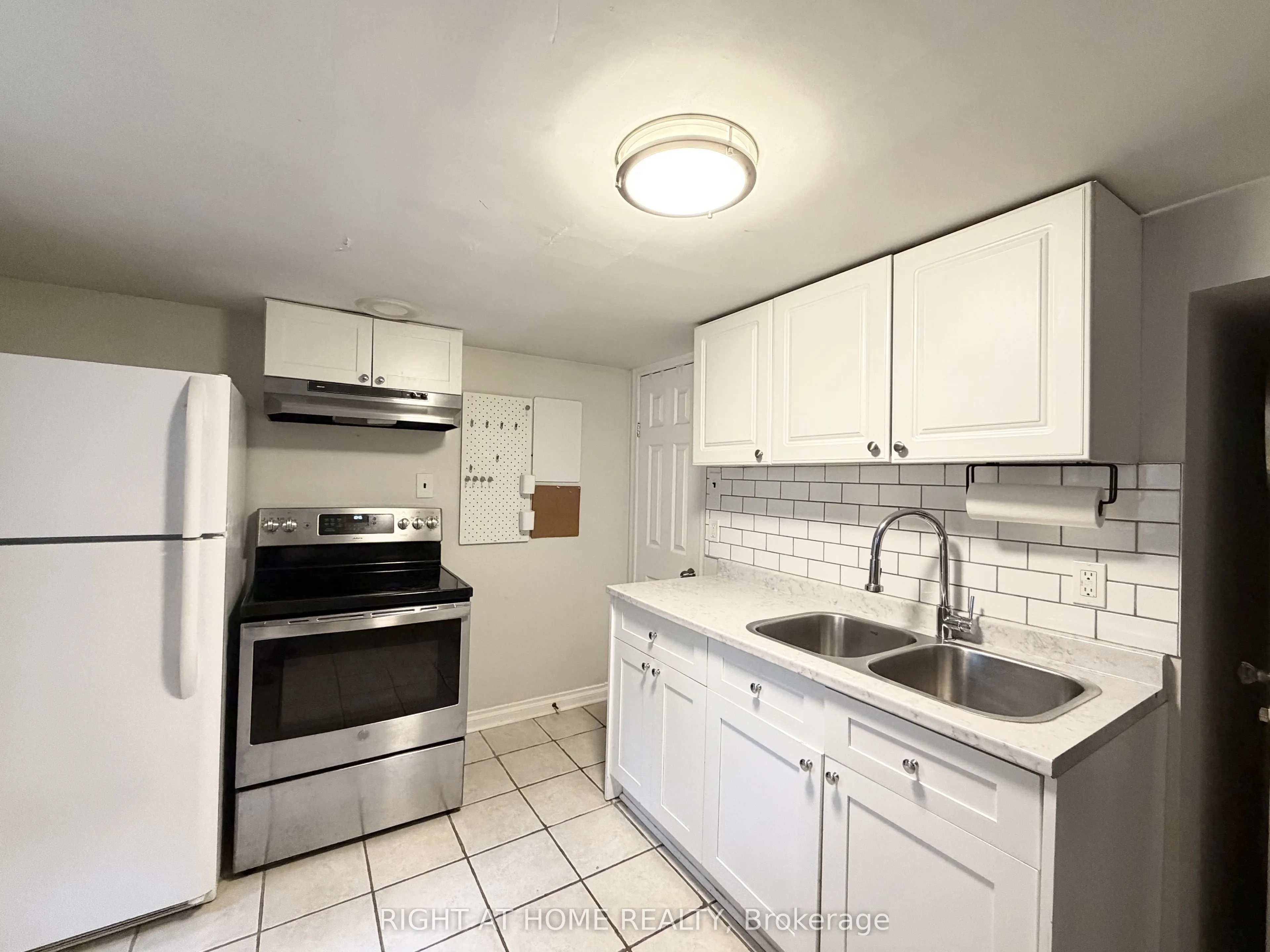 214 Greenwood Avenue #Lower