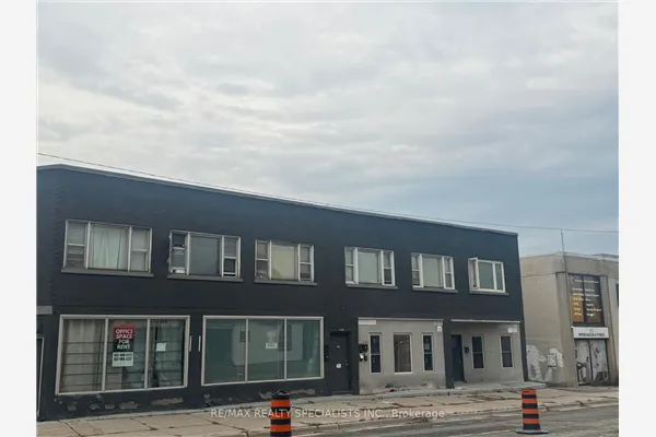 451 Simcoe Street