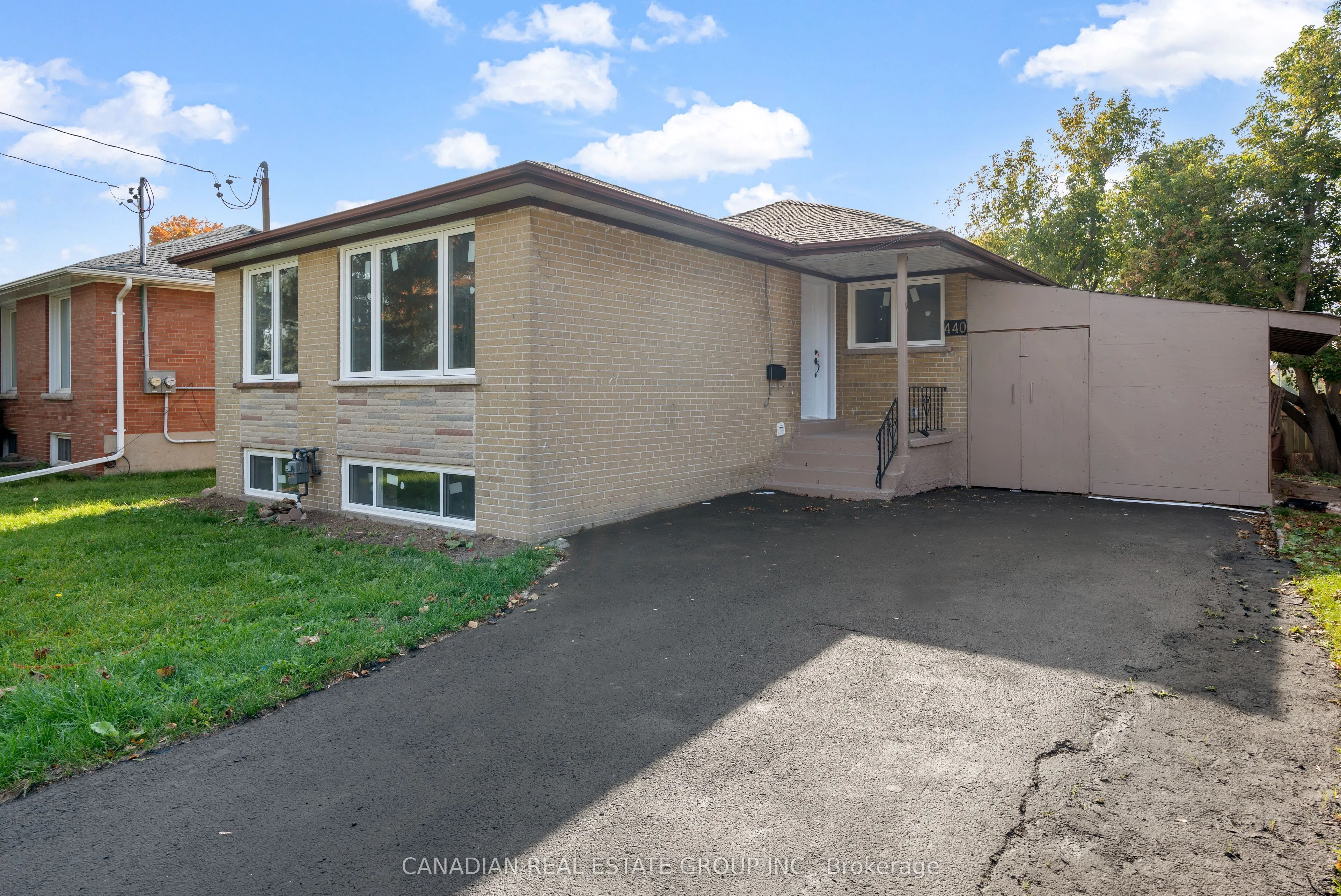 440 Macaulay Street