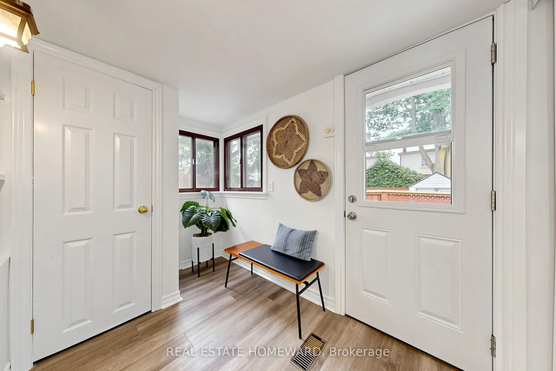 249 Queensdale Avenue