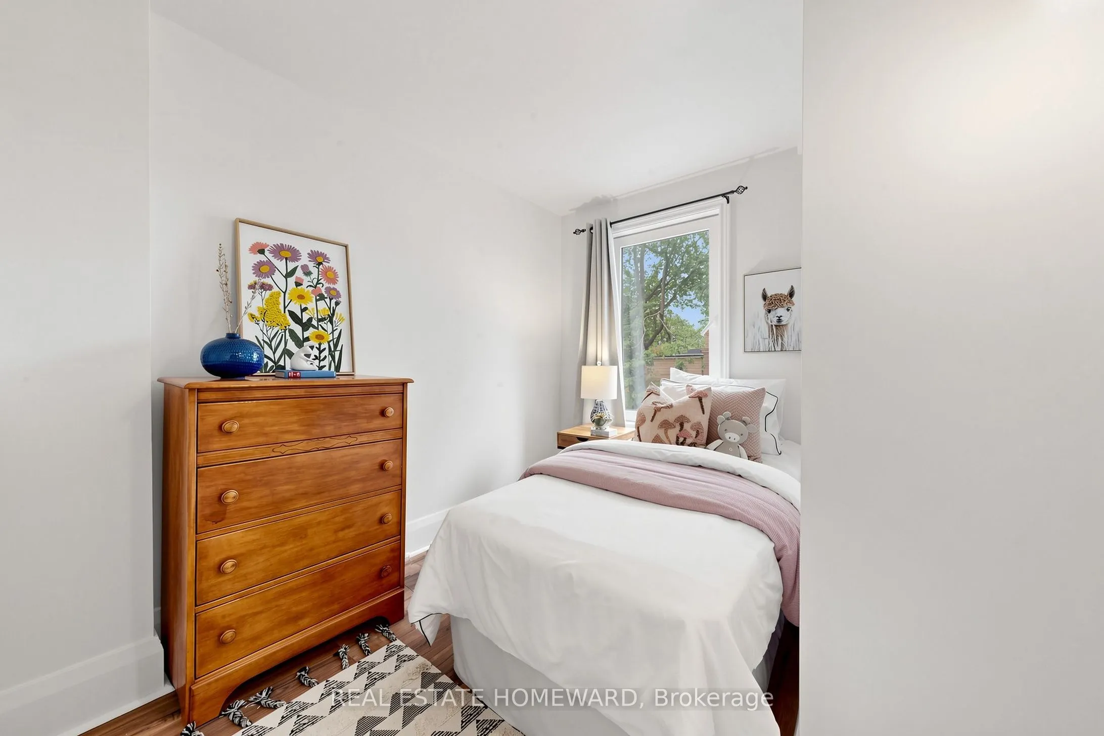 249 Queensdale Avenue