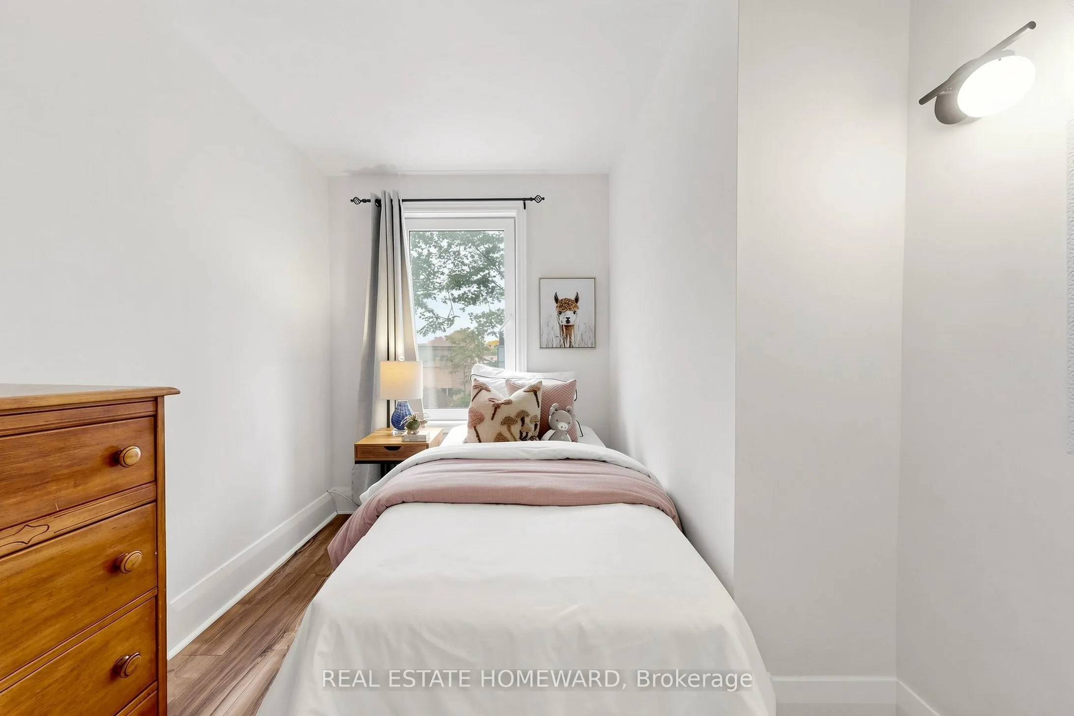 249 Queensdale Avenue
