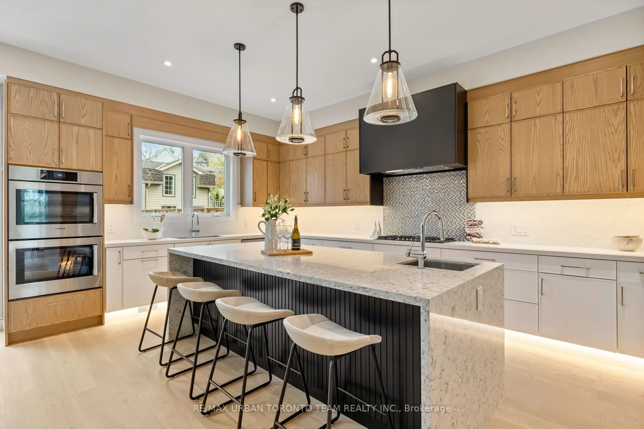 4 Drake Crescent